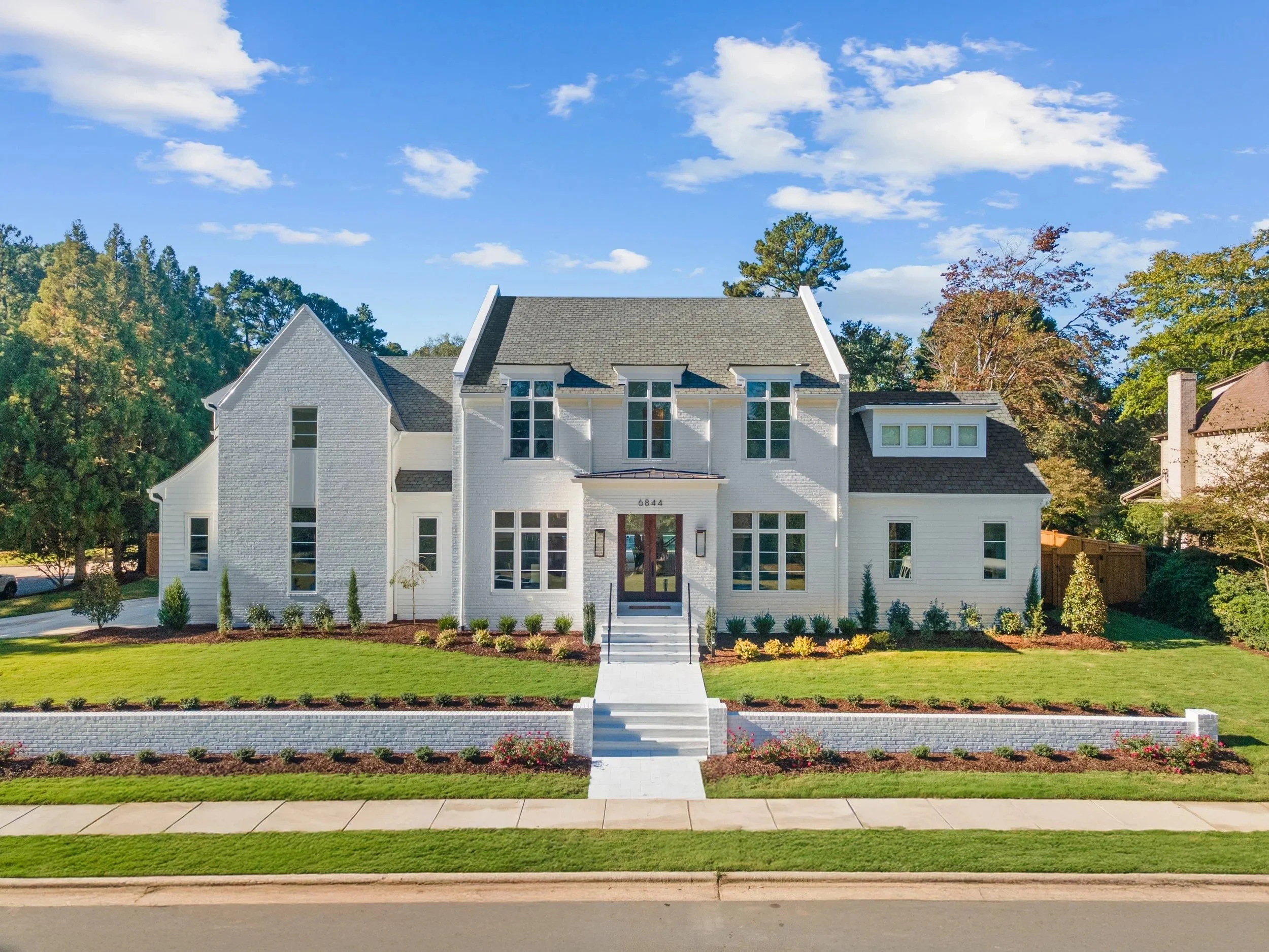 6844 Greystone