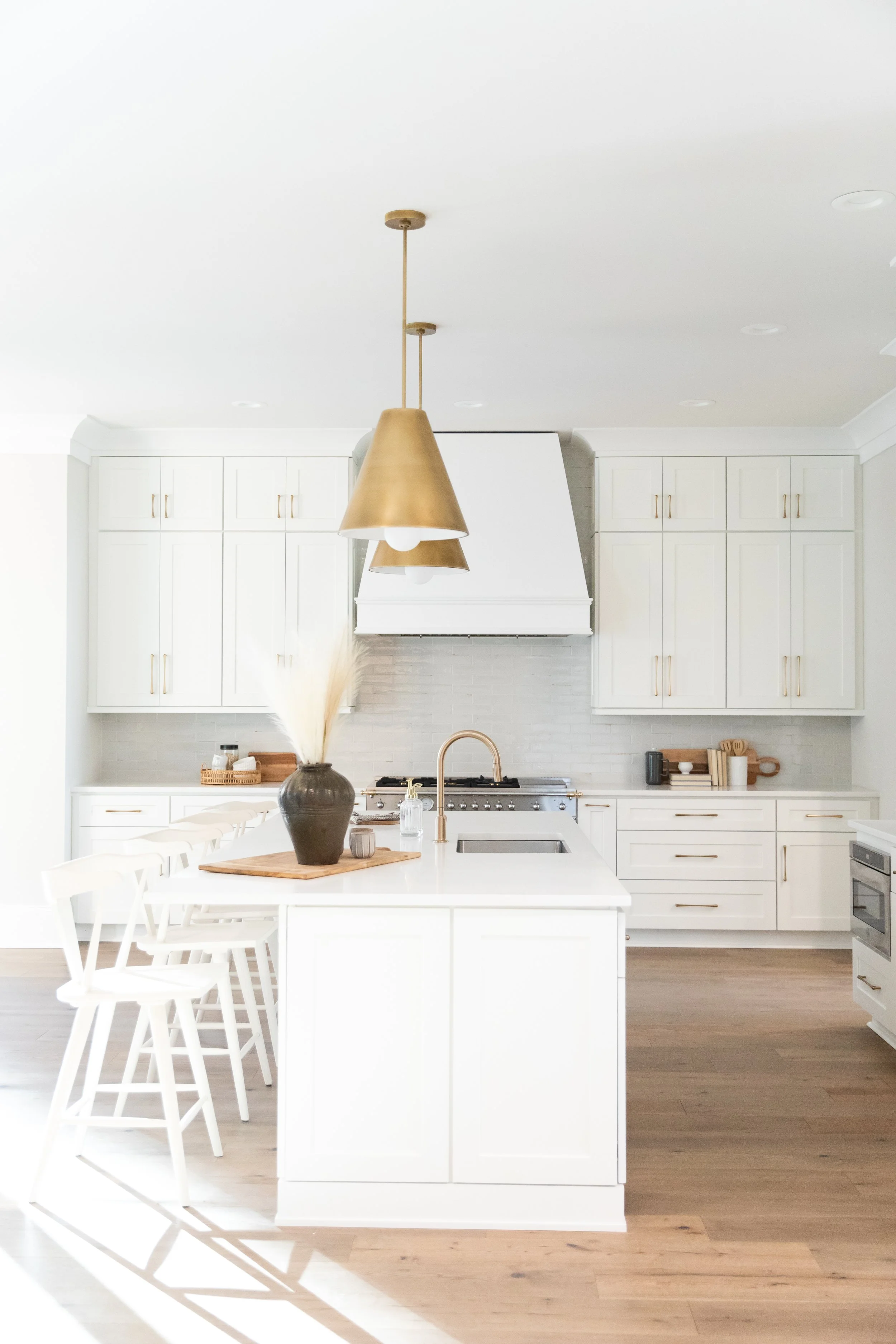  KITCHENS  