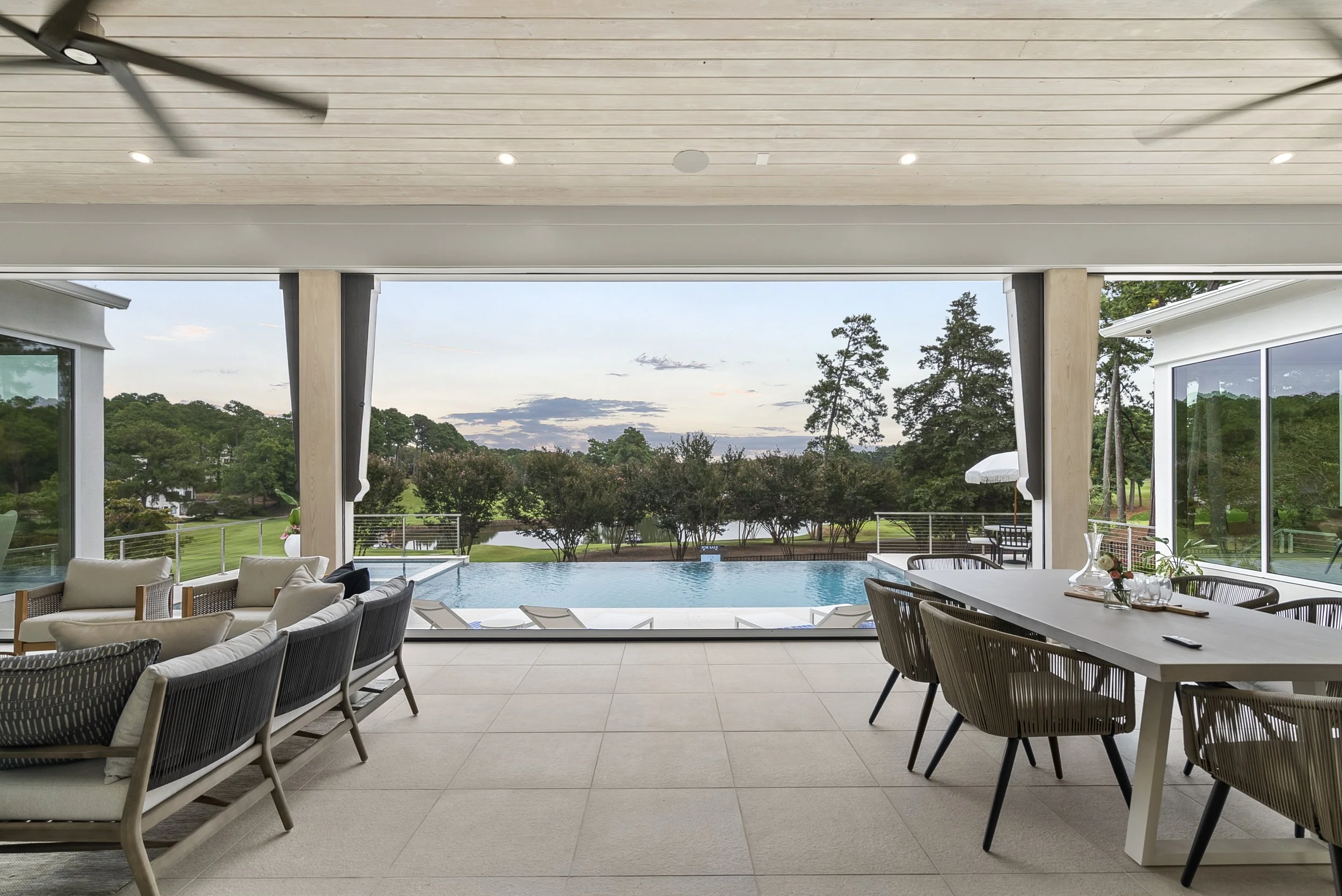  OUTDOOR LIVING  