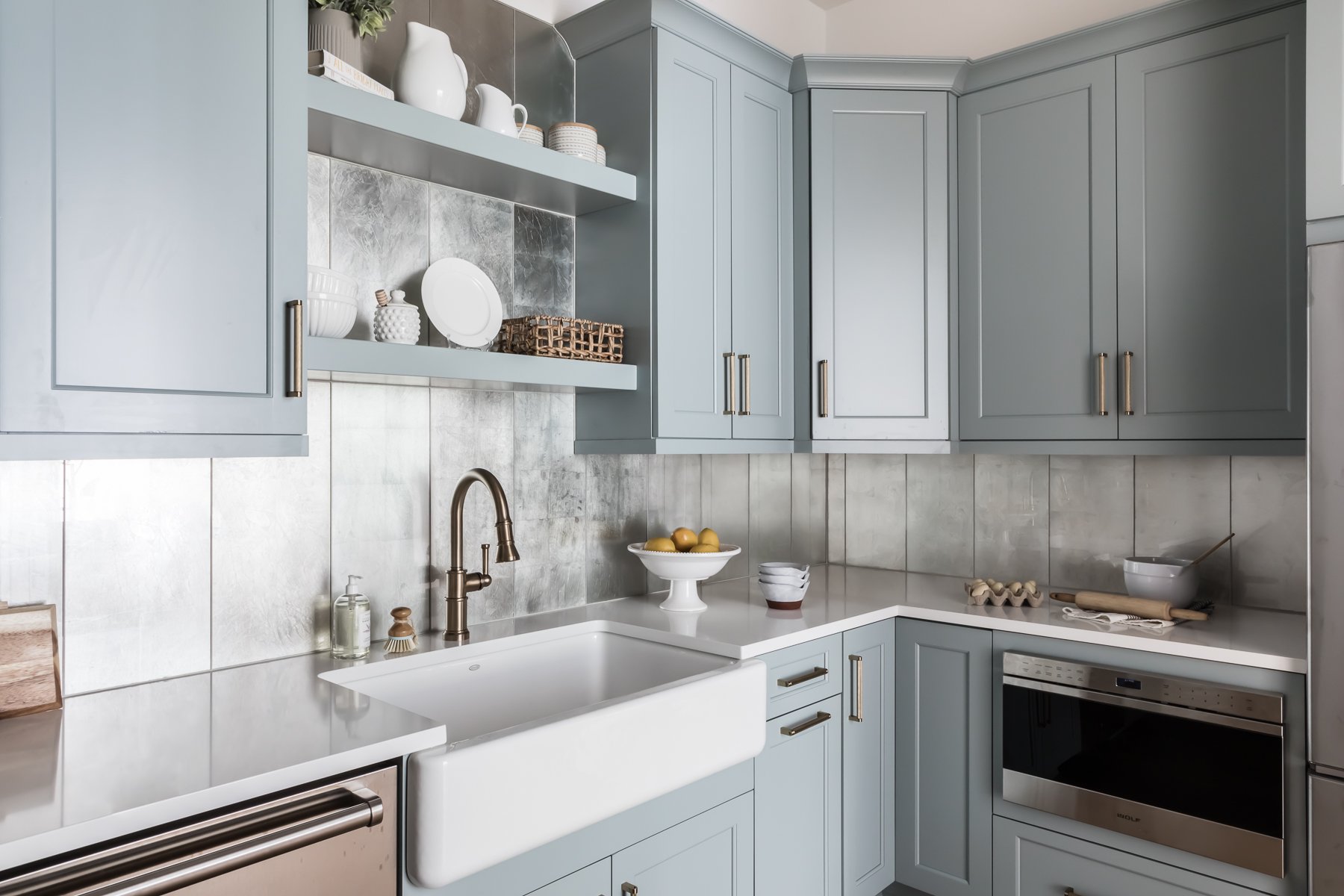  KITCHENS  