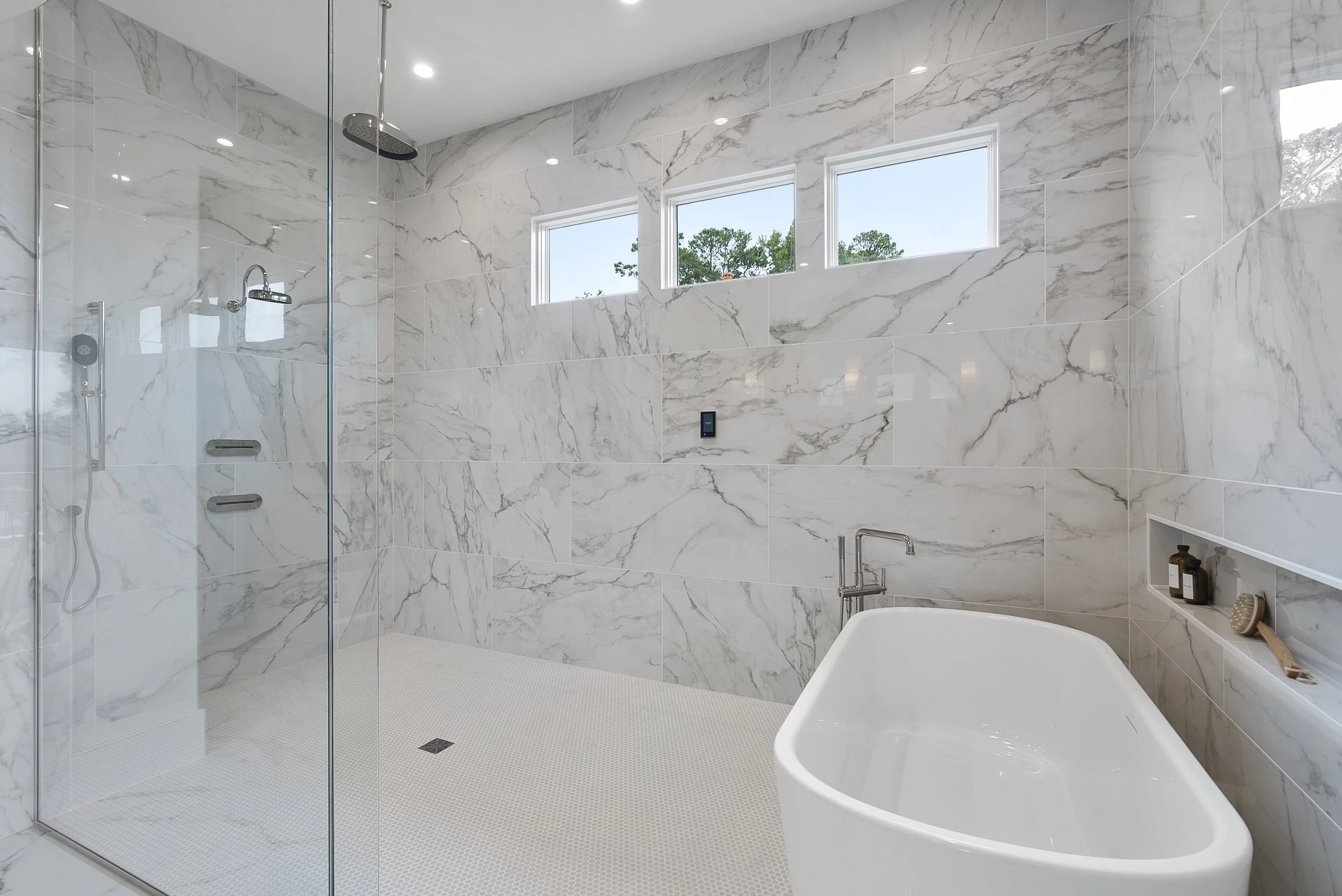  BATHROOMS  
