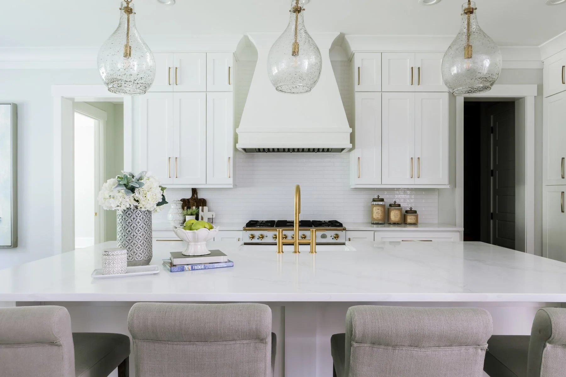  KITCHENS  