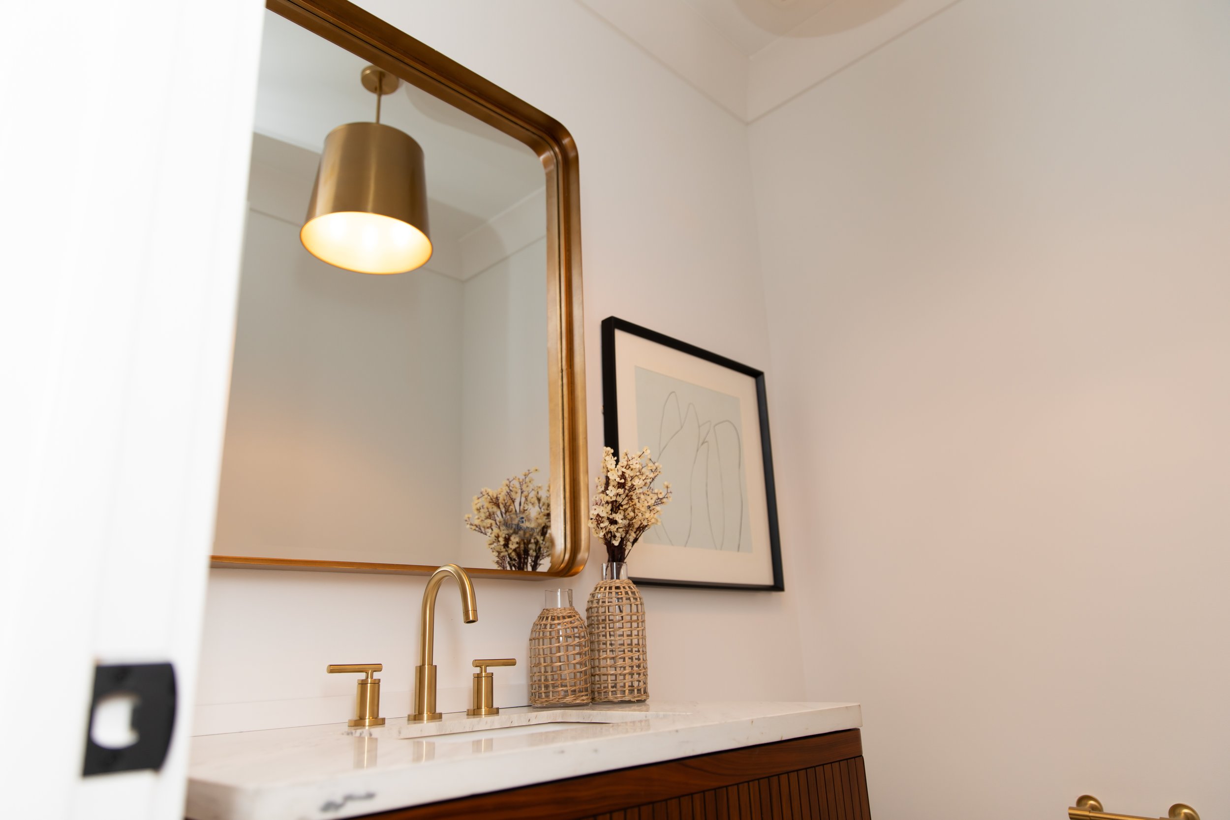  BATHROOMS  