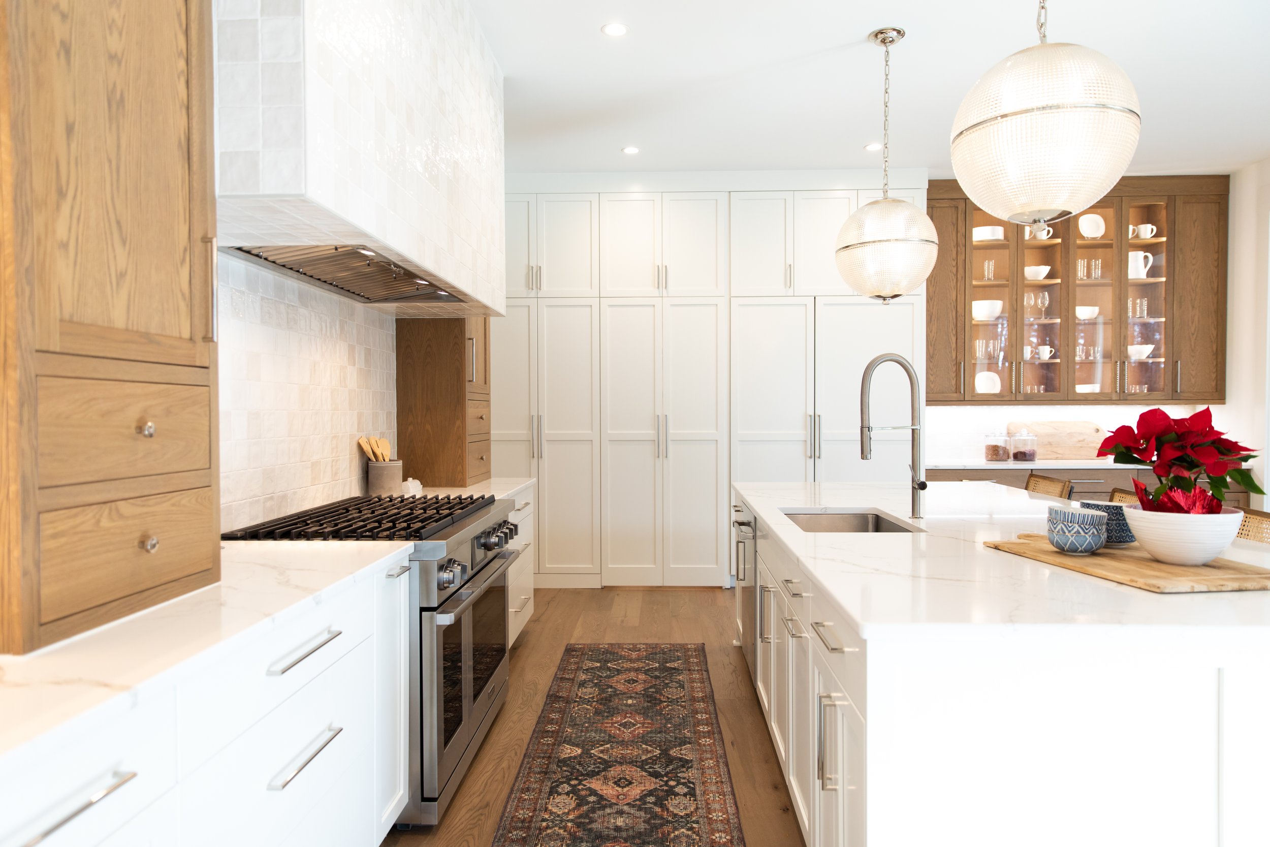  KITCHENS  