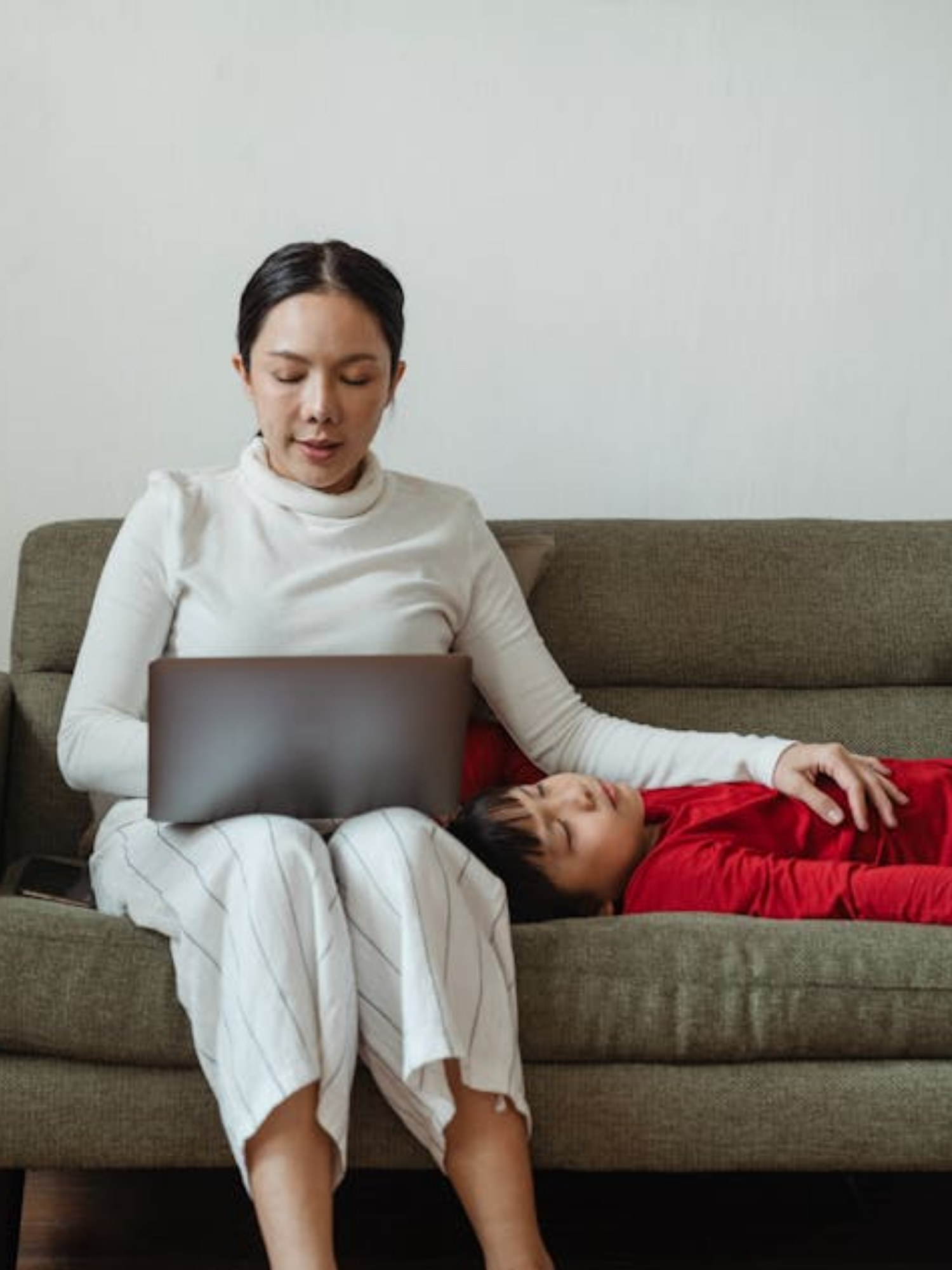 Staying Connected While Staying Well: How Telecounseling Keeps You Healthy This Winter