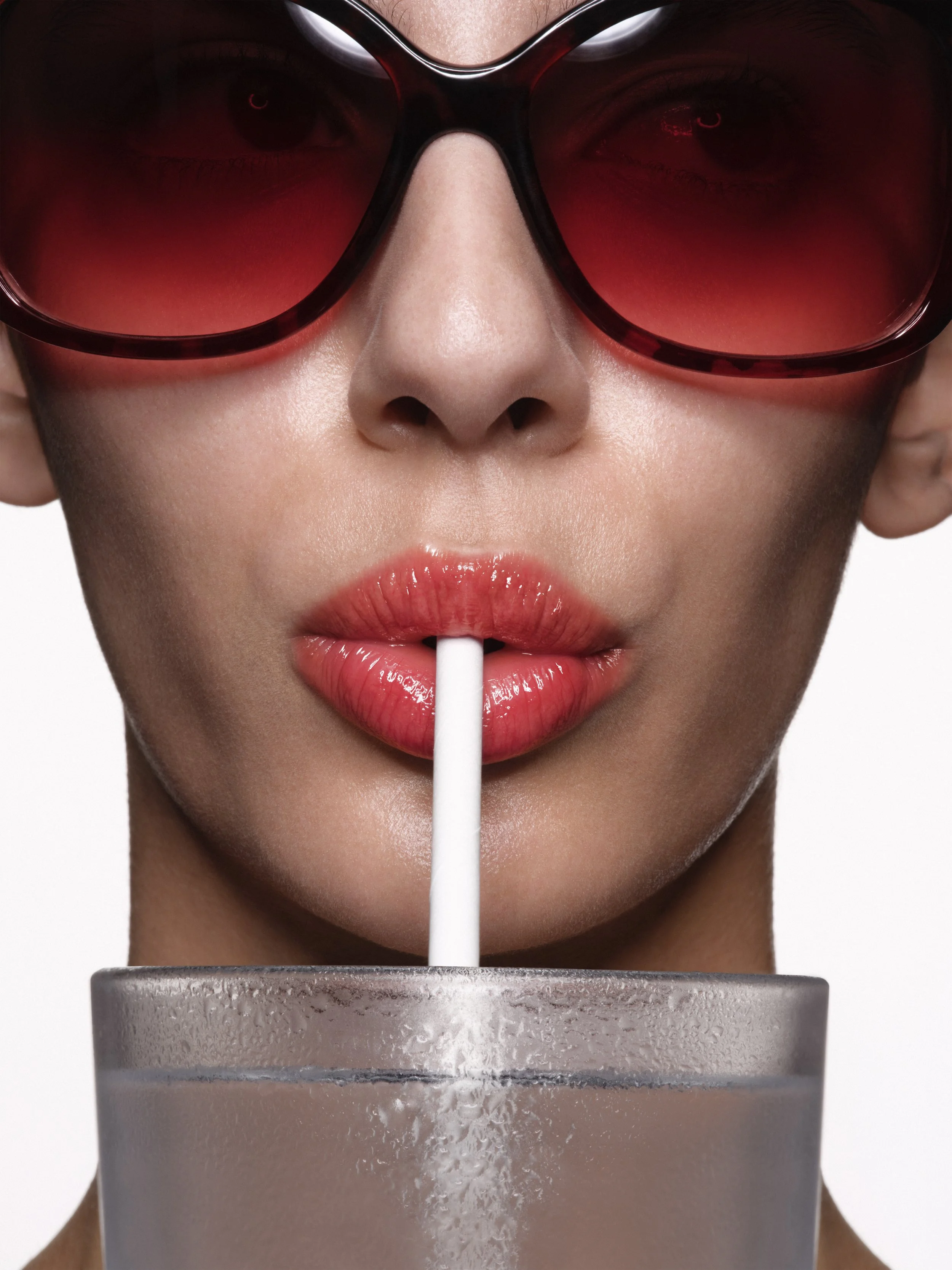 LIP_OIL_RASPBERRY_ZARA_3442_V5_OP1_LR.jpg