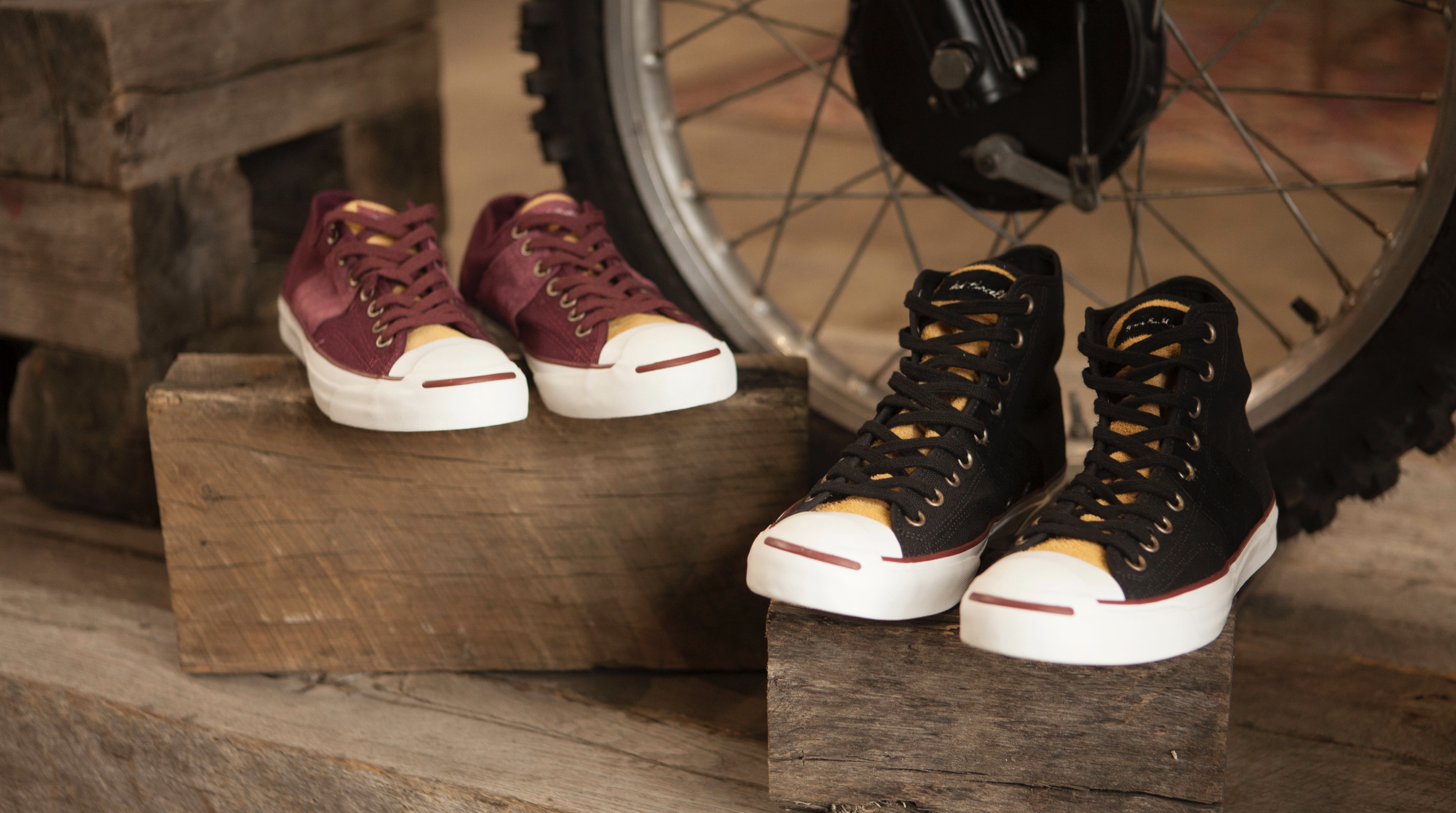 Converse_Deus3.png