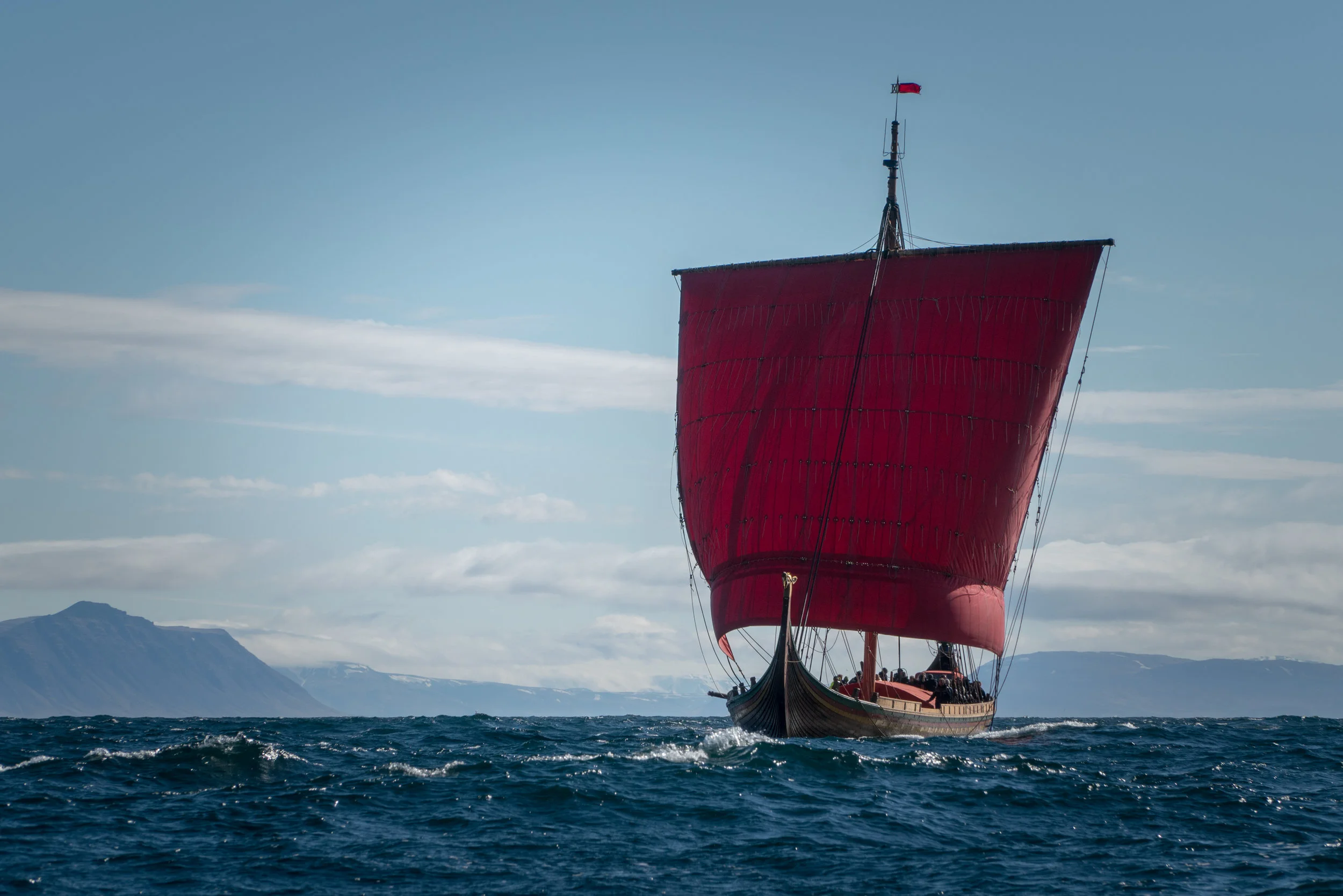 Press release Departure April 2016