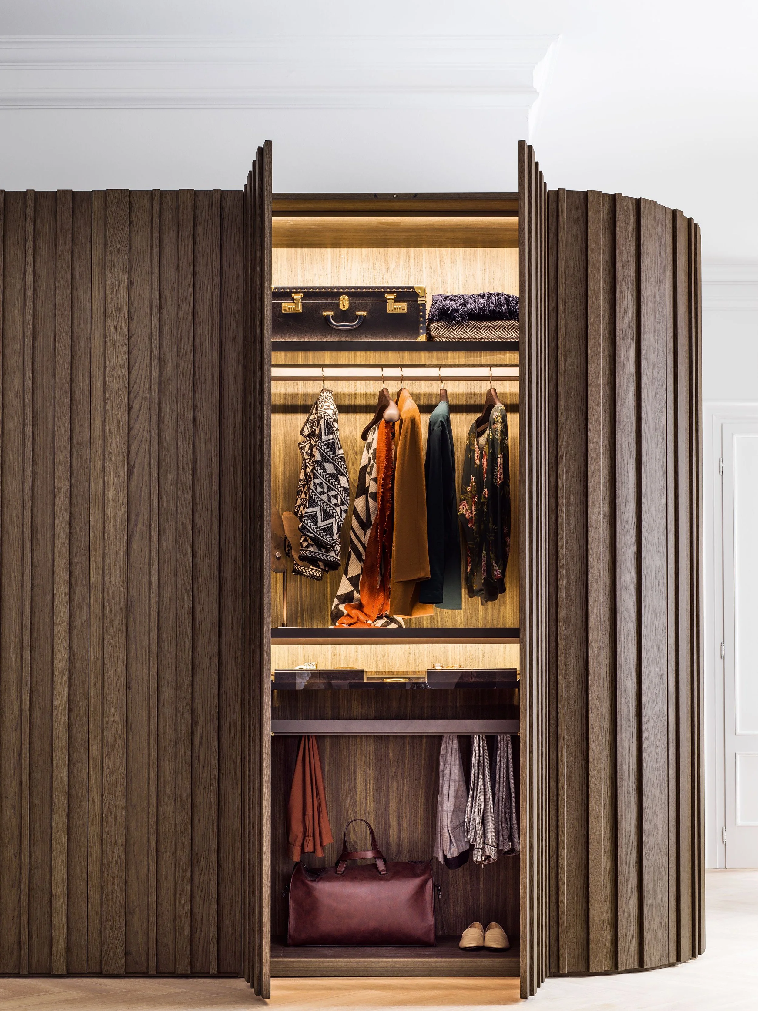 hinged door luxury wardrobes