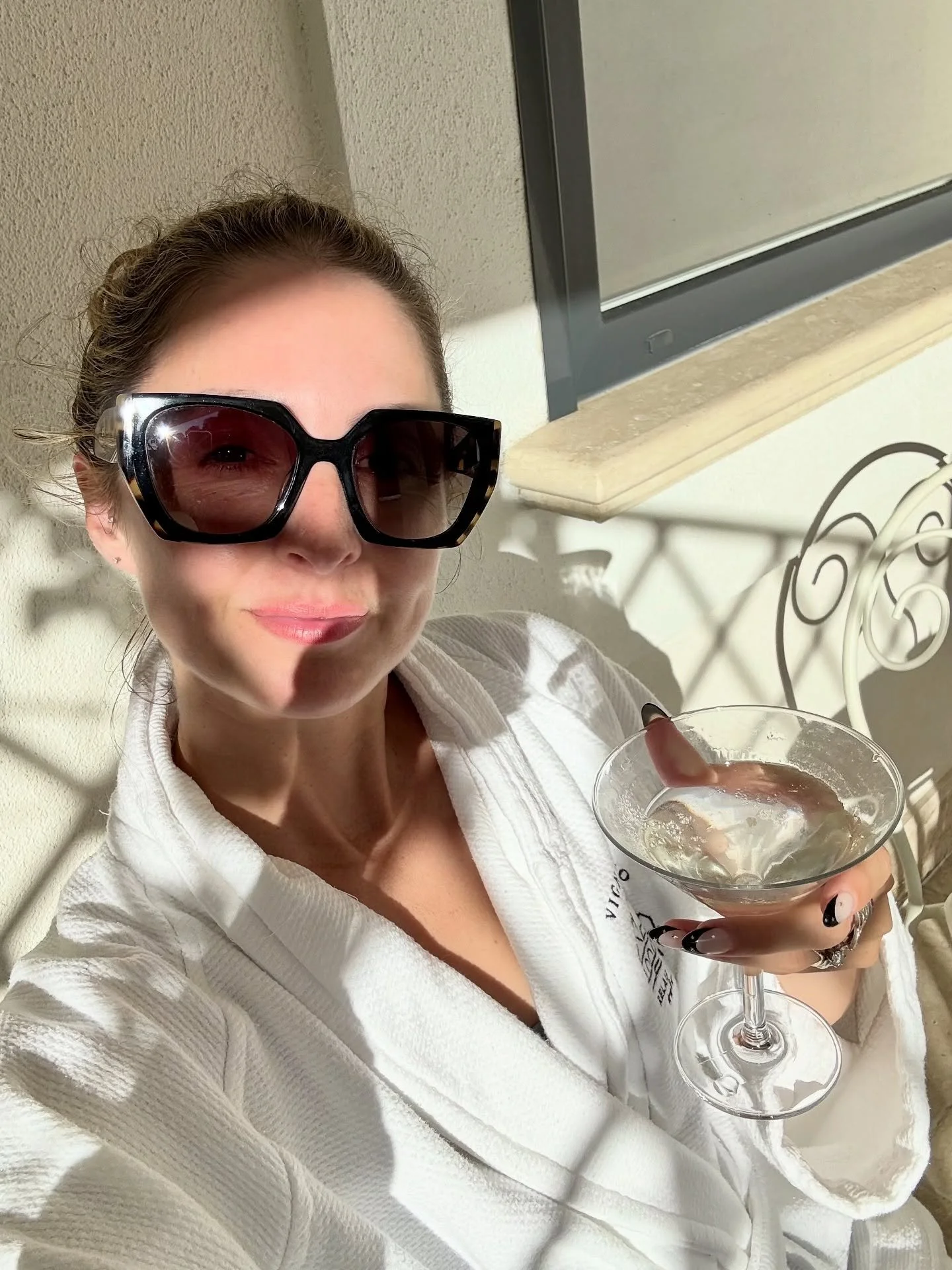Bury me in Italy w a martini in my hand 🍸