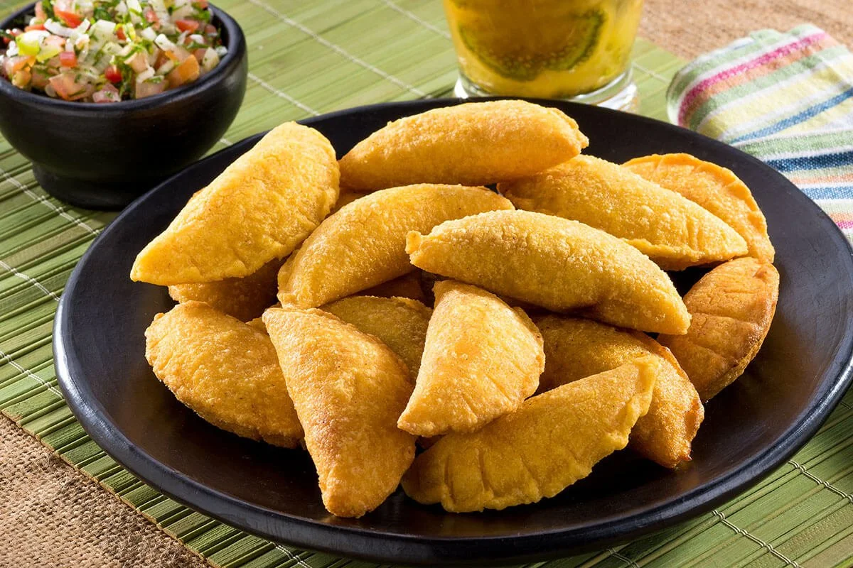 empanadas cali colombia food tours ecotourspuravida.jpg