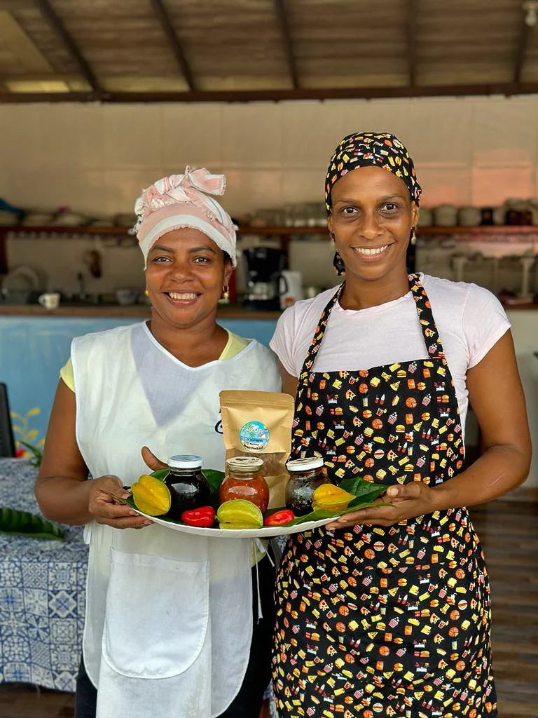 La bayka service staff ecotourspuravida nature tours nuqui choco.jpg