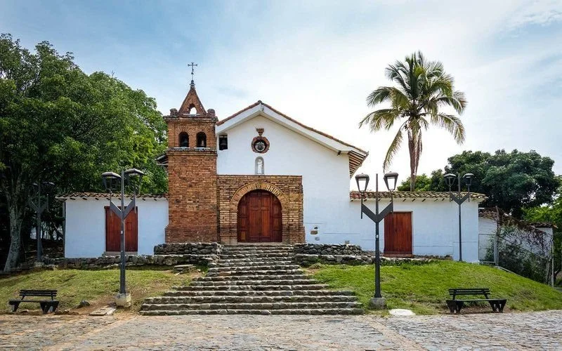 Iglesia de san antonio cali colombia ecotourspuravida cali city tourjpg.jpg