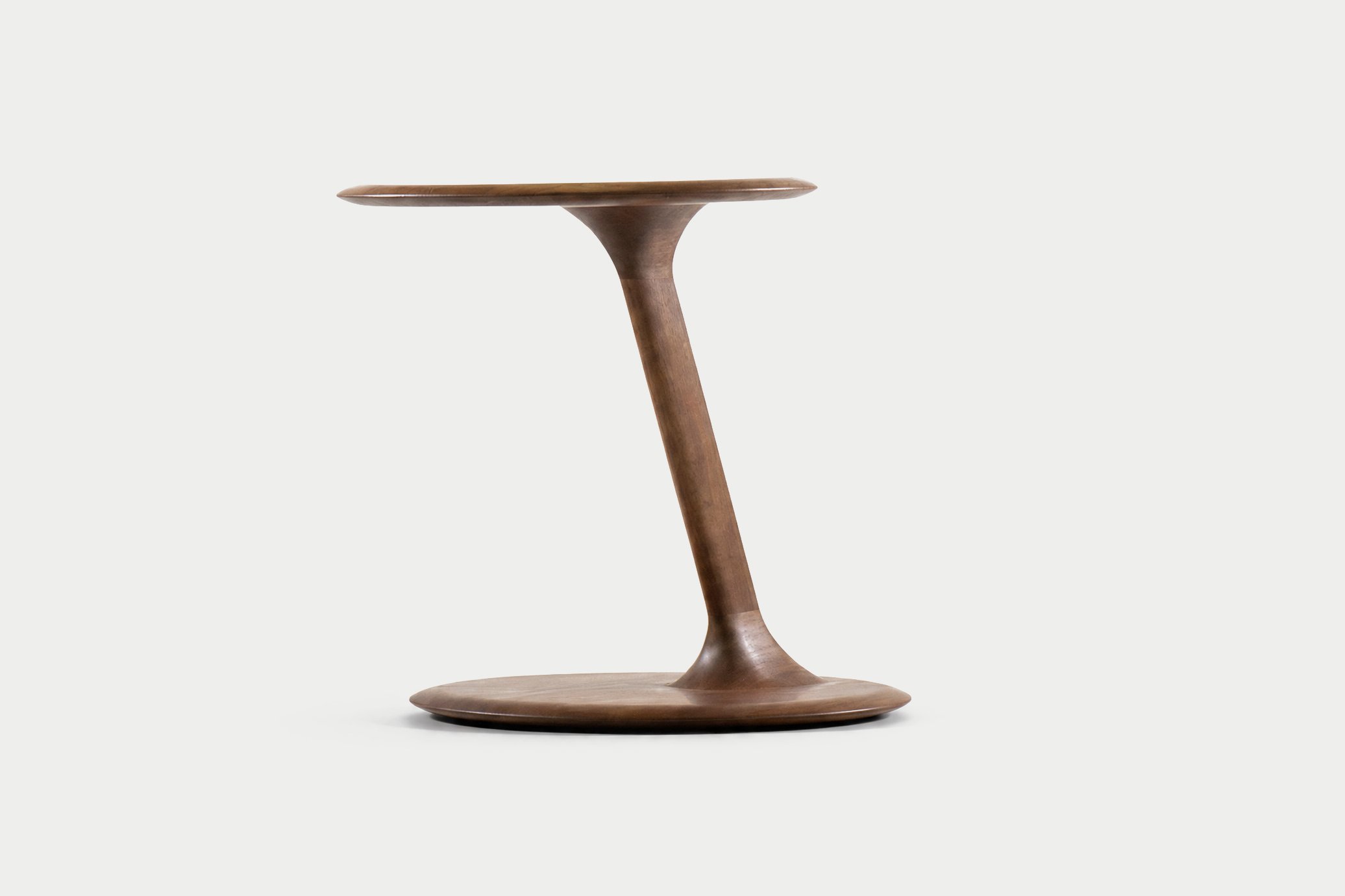 Mobello / Henge / Massief Houten Design Bijzettafel