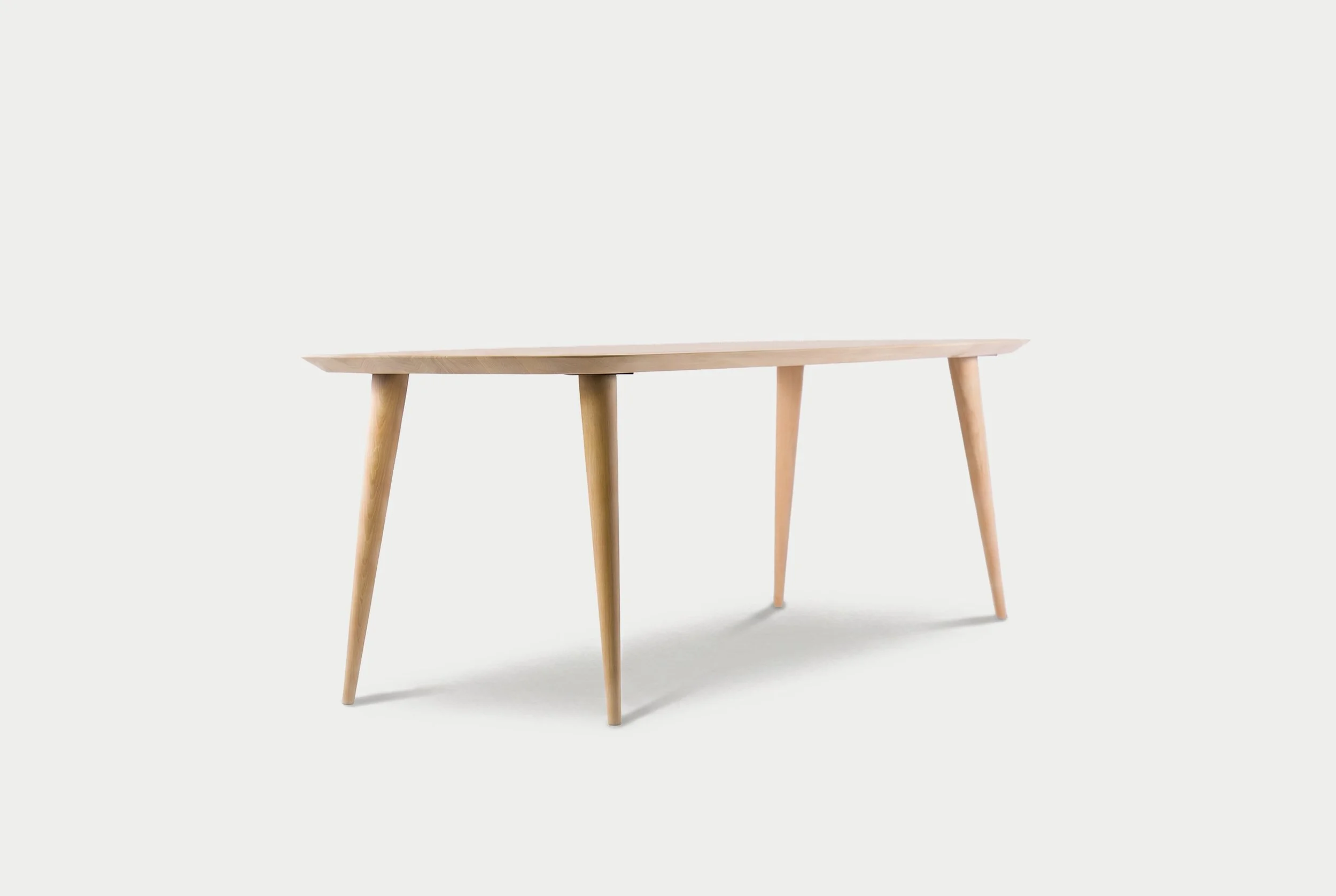 Deens ovale tafel odense.jpg