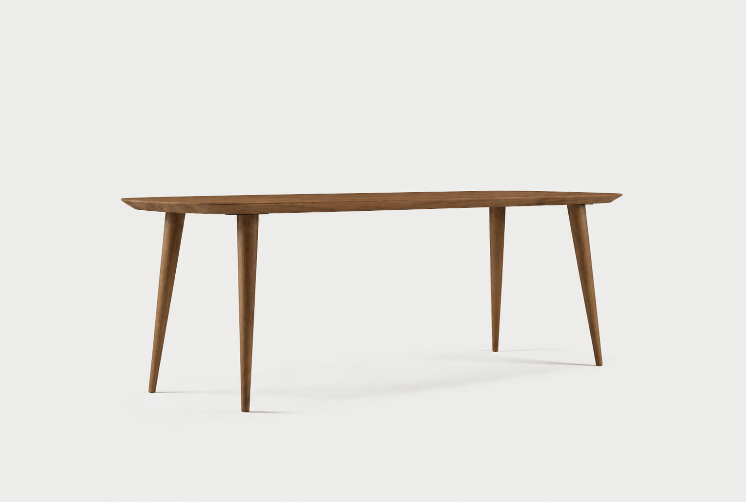 Odense / Deens Ovale Tafel Walnoot