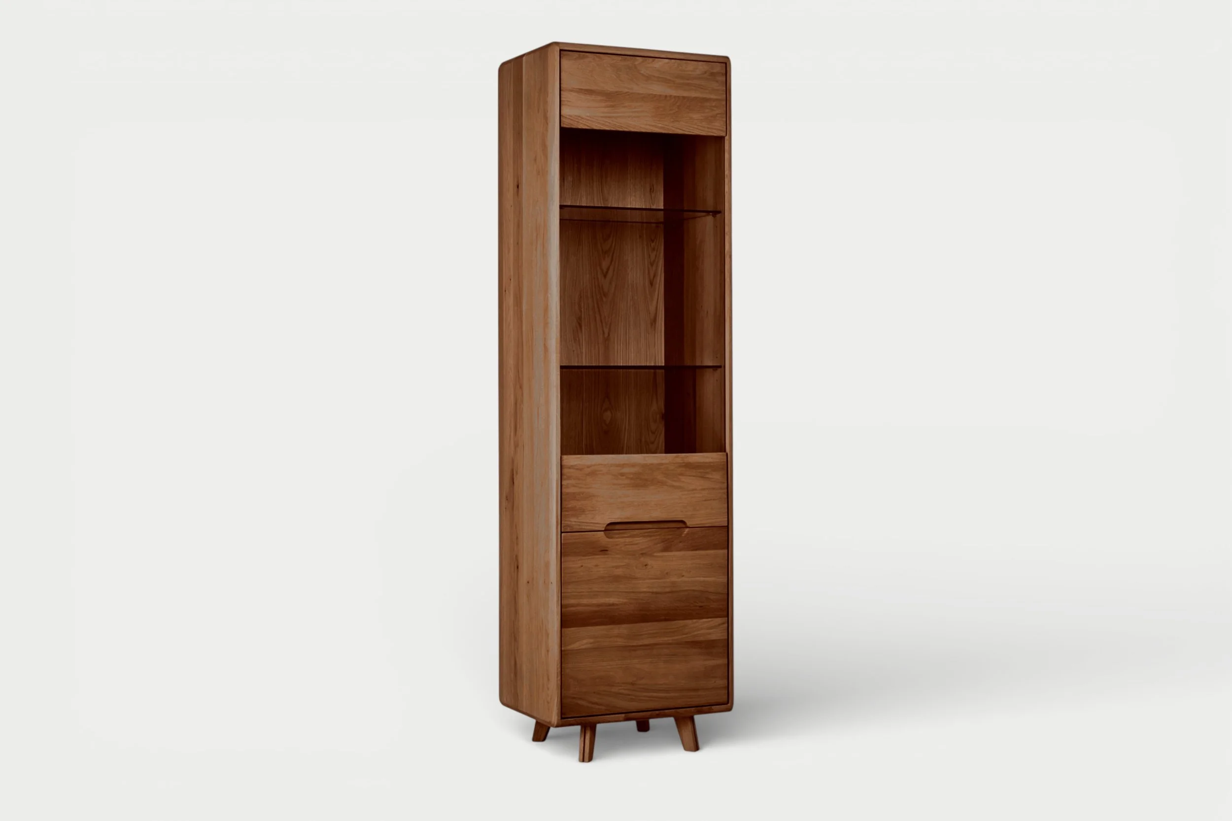 Bessi visoka vitrina 1.jpg