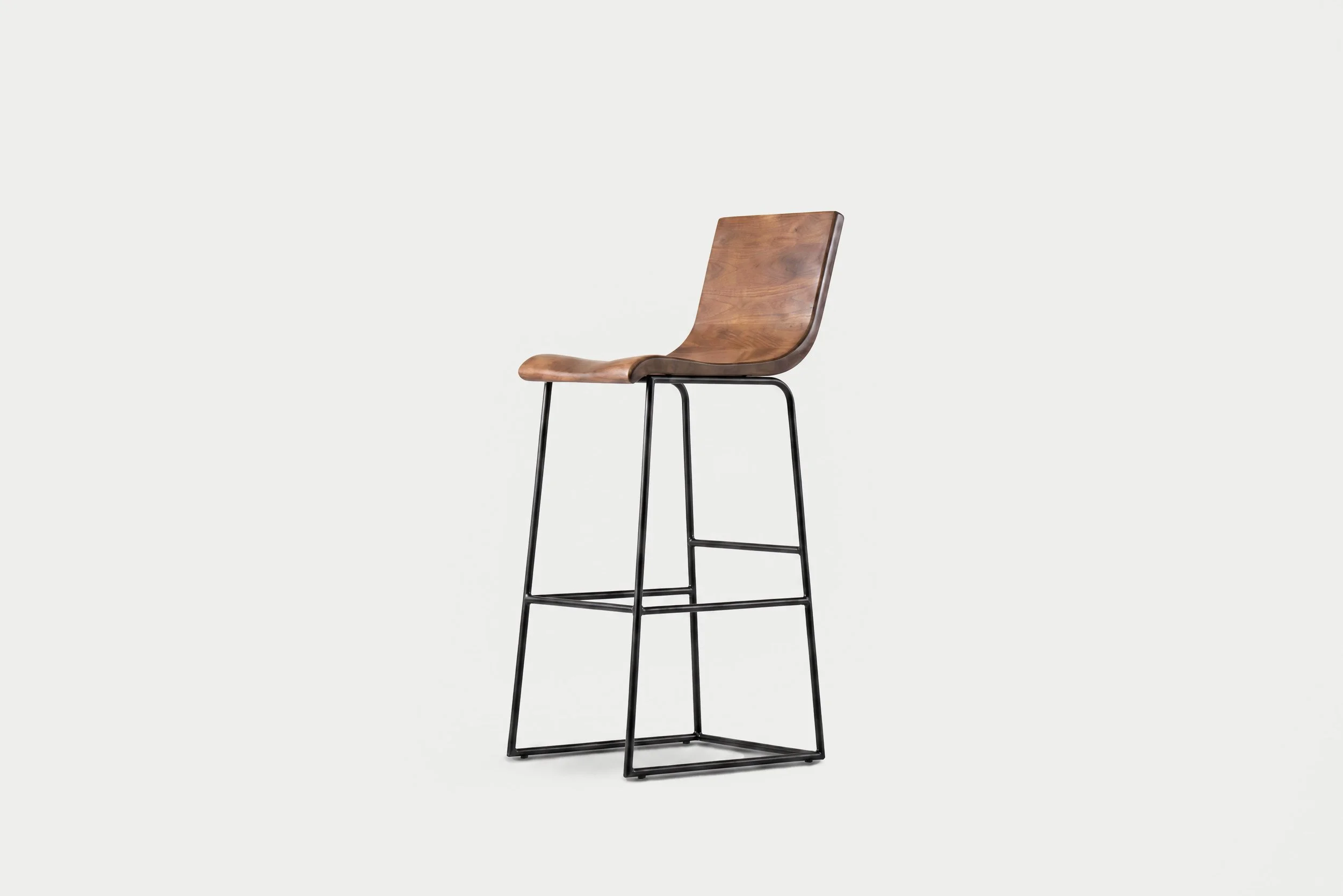 comfortabele houten barstoel.jpg (Copy)
