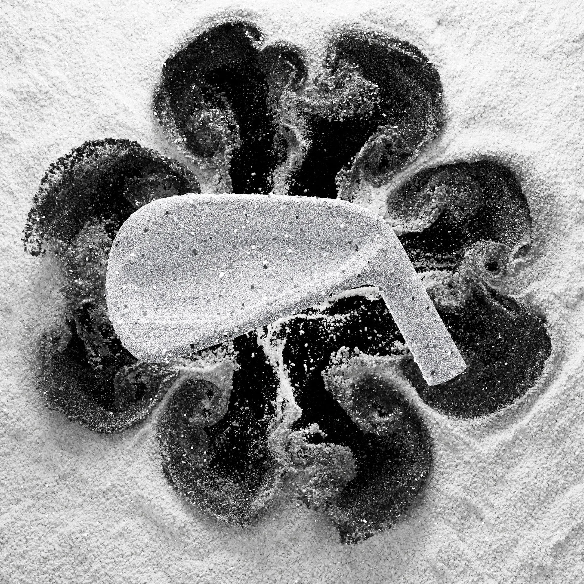 Srixon - ZXi Black Out - Still 02.jpg