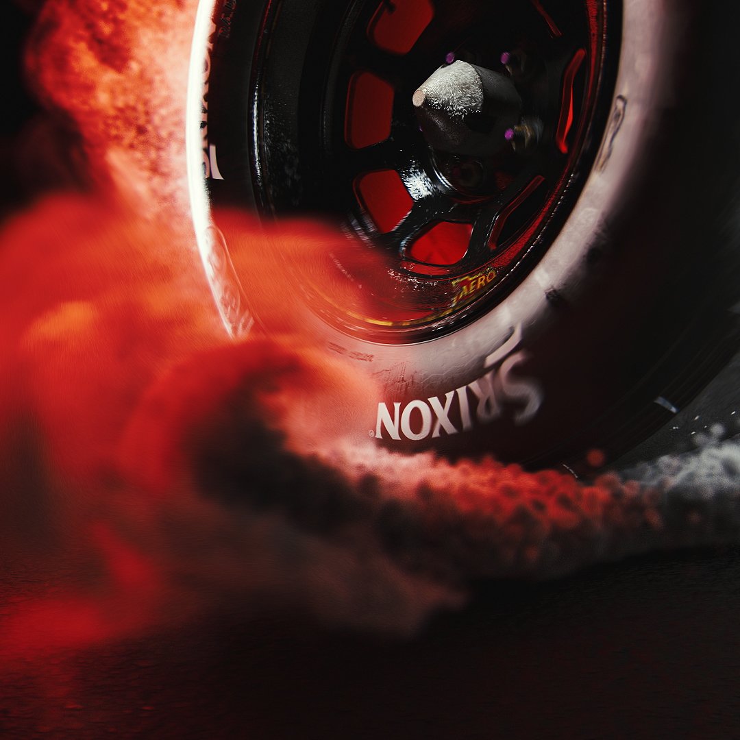 Srixon NASCAR - Still 03.jpg