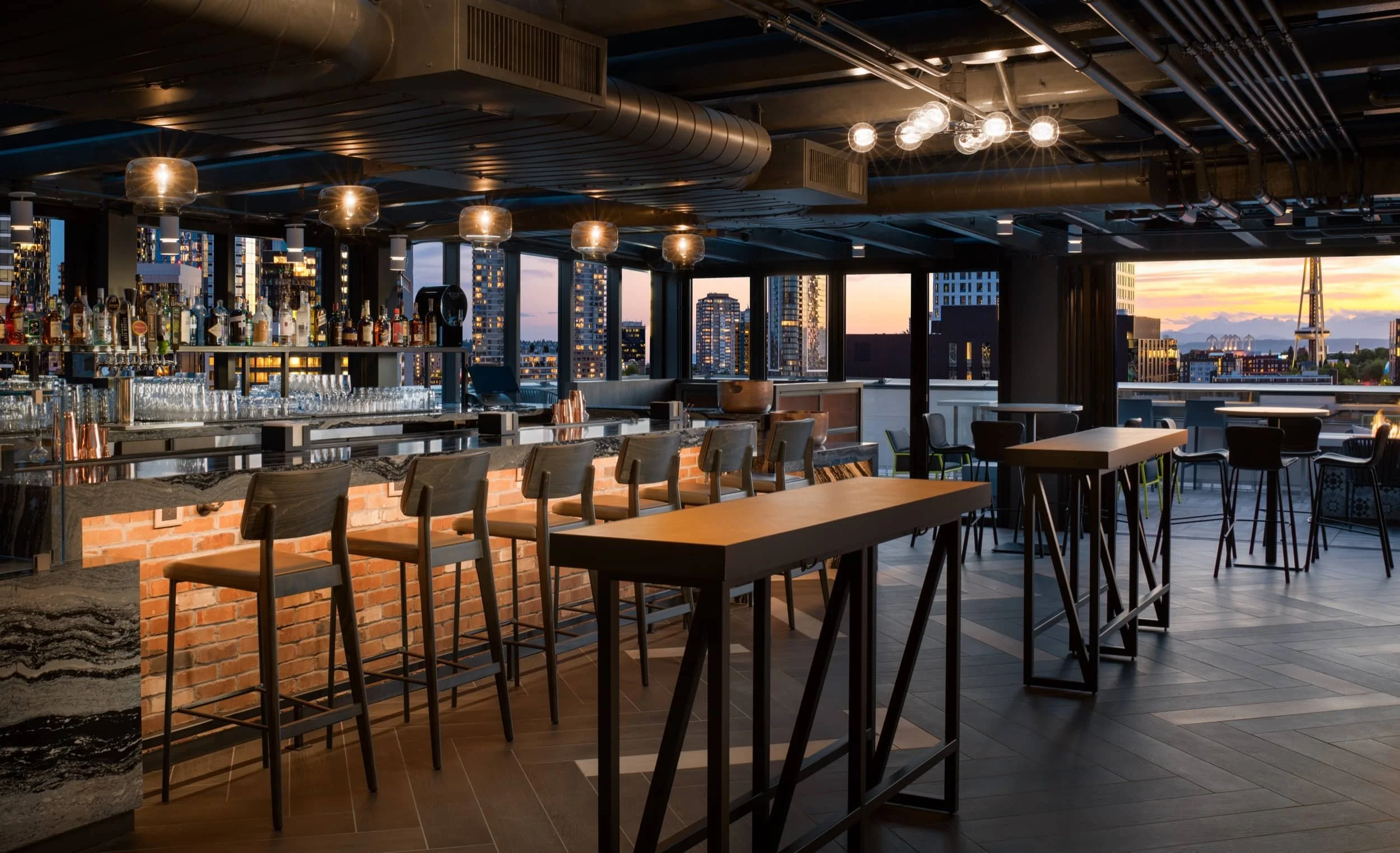 interior-design-altitude-rooftop-bar-seattle-03.jpg