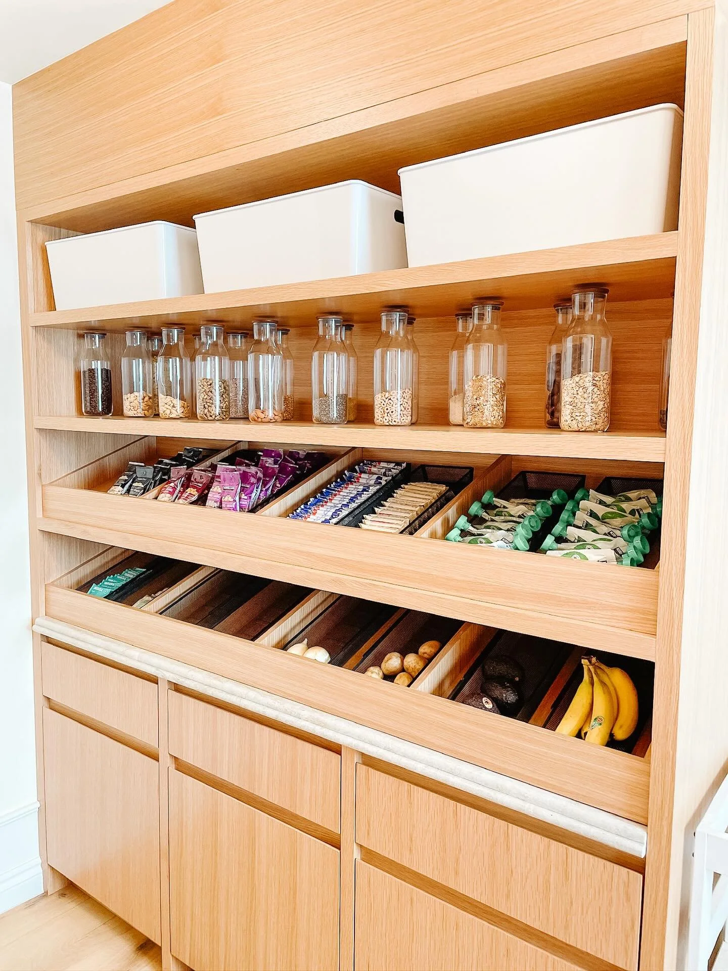 ✨12 Days of Project Reveals&mdash; Day 10✨

Proof that a pantry can be both functional and flawless. This is what organization dreams are made of.