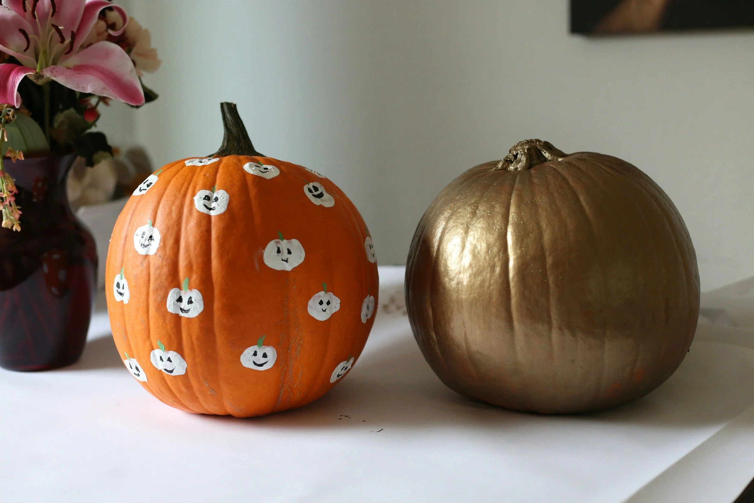 Fall pumpkin painting picnic activity in Dallas