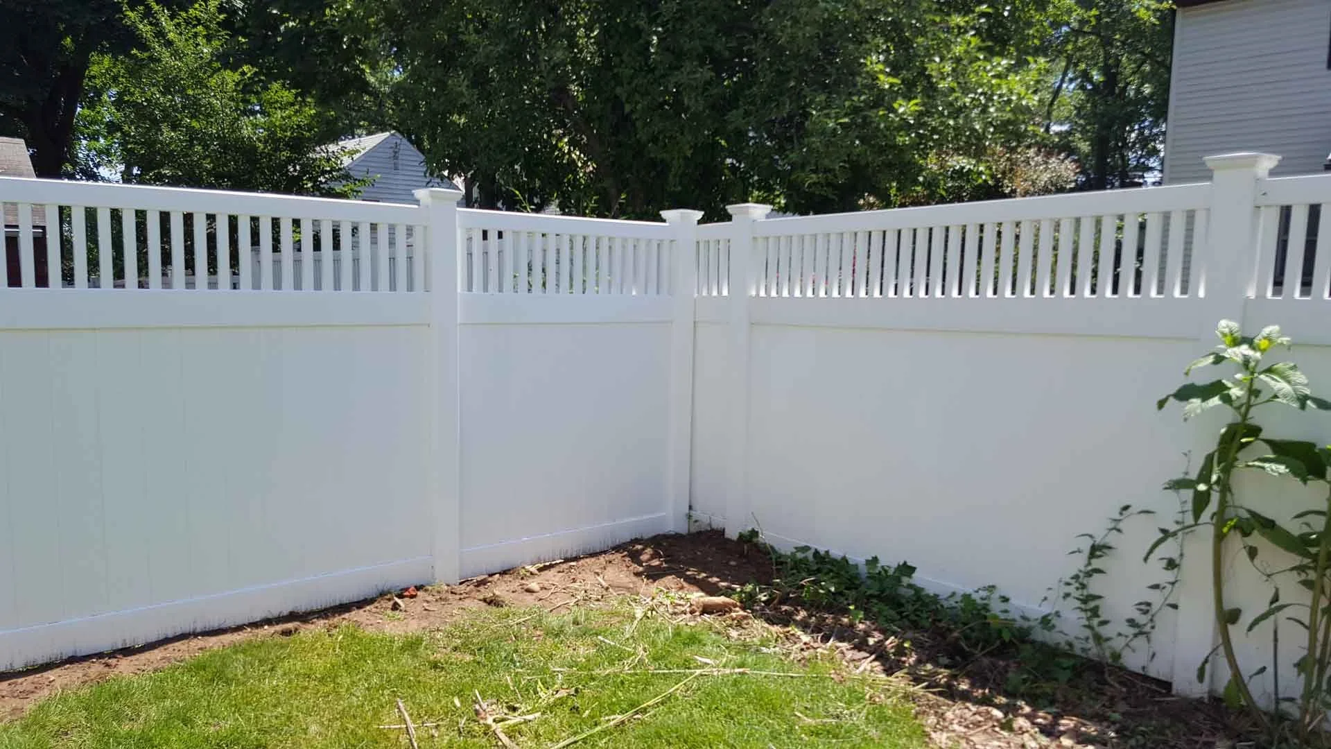 Empire Fence expertly installs durable vinyl fences for residential properties, ensuring privacy and aesthetics.