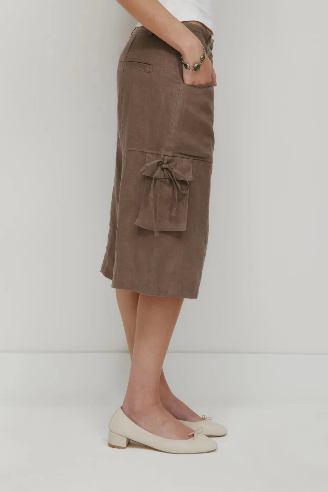 WOMENS_SILA_LINEN_TIE_SHORT_BARK_03_1d0b93a4-adf3-46ec-a5aa-288fcdaf8854_1080x.progressive.jpg