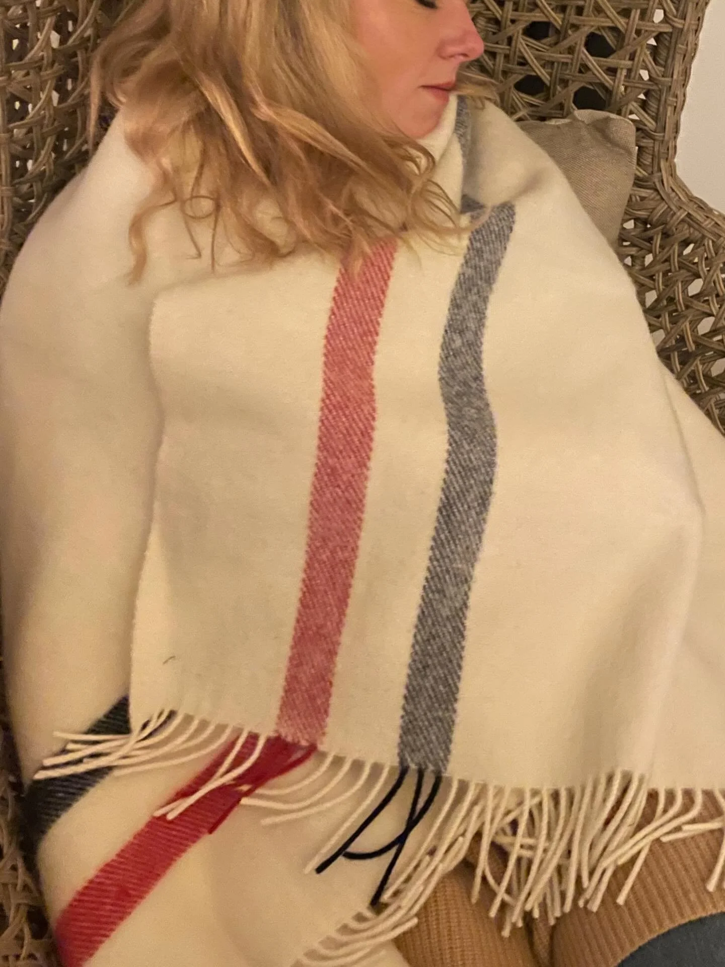 It&rsquo;s gone chilly,so wrap up at home until the sun comes out again .Here we have The Albion,crafted from pure new wool,by Royal Warrant Holder John Atkinson.Every piece that they produce at their Mill in Yorkshire is hand finished,ensuring the h