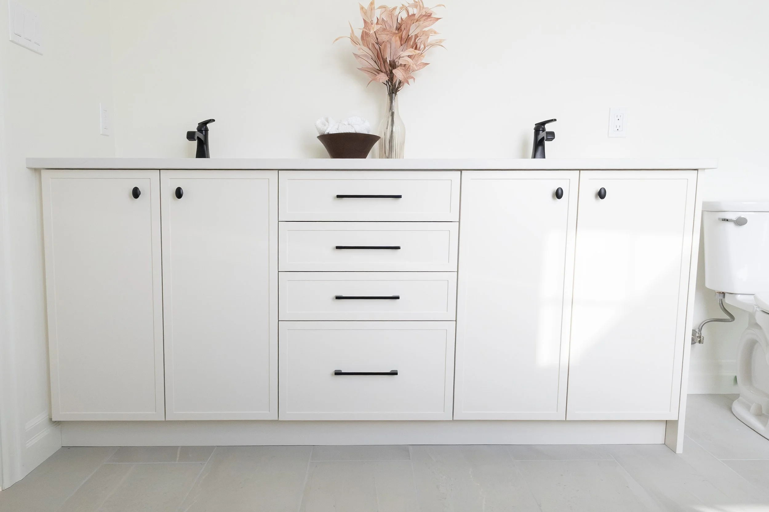 Reaburn Ensuite IMG_9948.jpg