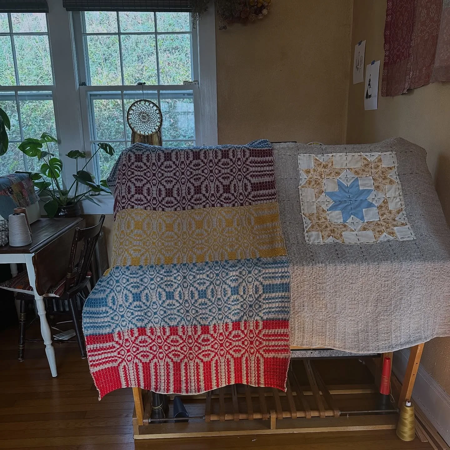 Just finished adding the final touches to these two handmade woven blankets! I've been perfecting the quilt block design in my head since spring, and I'm obsessed with how it turned out. The colorful one features a subtle olive green running stitch t