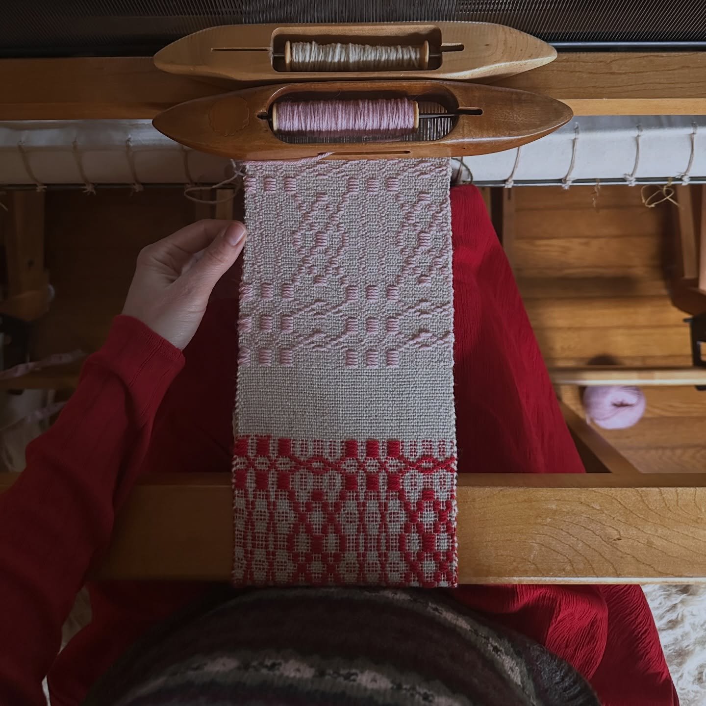 Weaving threads of color through these cold winter days. Holding love in my heart for all that&rsquo;s happening in the world.❄️