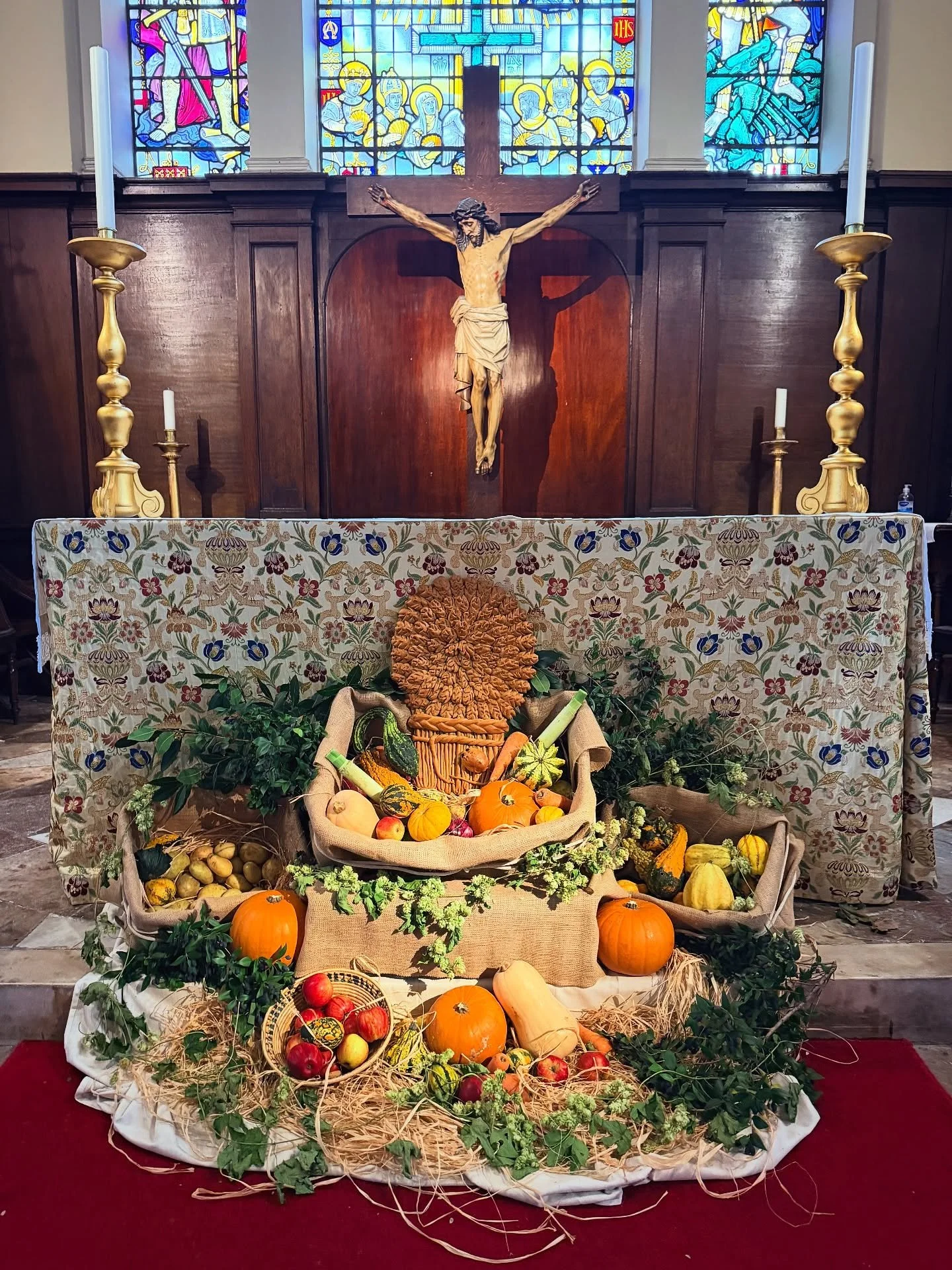 Today we gathered for our Harvest Festival and gave thanks for five years of the Borough Food Cooperative (BFC).

Five years of neighbours sharing food, friendship, and hope.

In that time, over 40,000 shopping baskets have been filled, hundreds of h