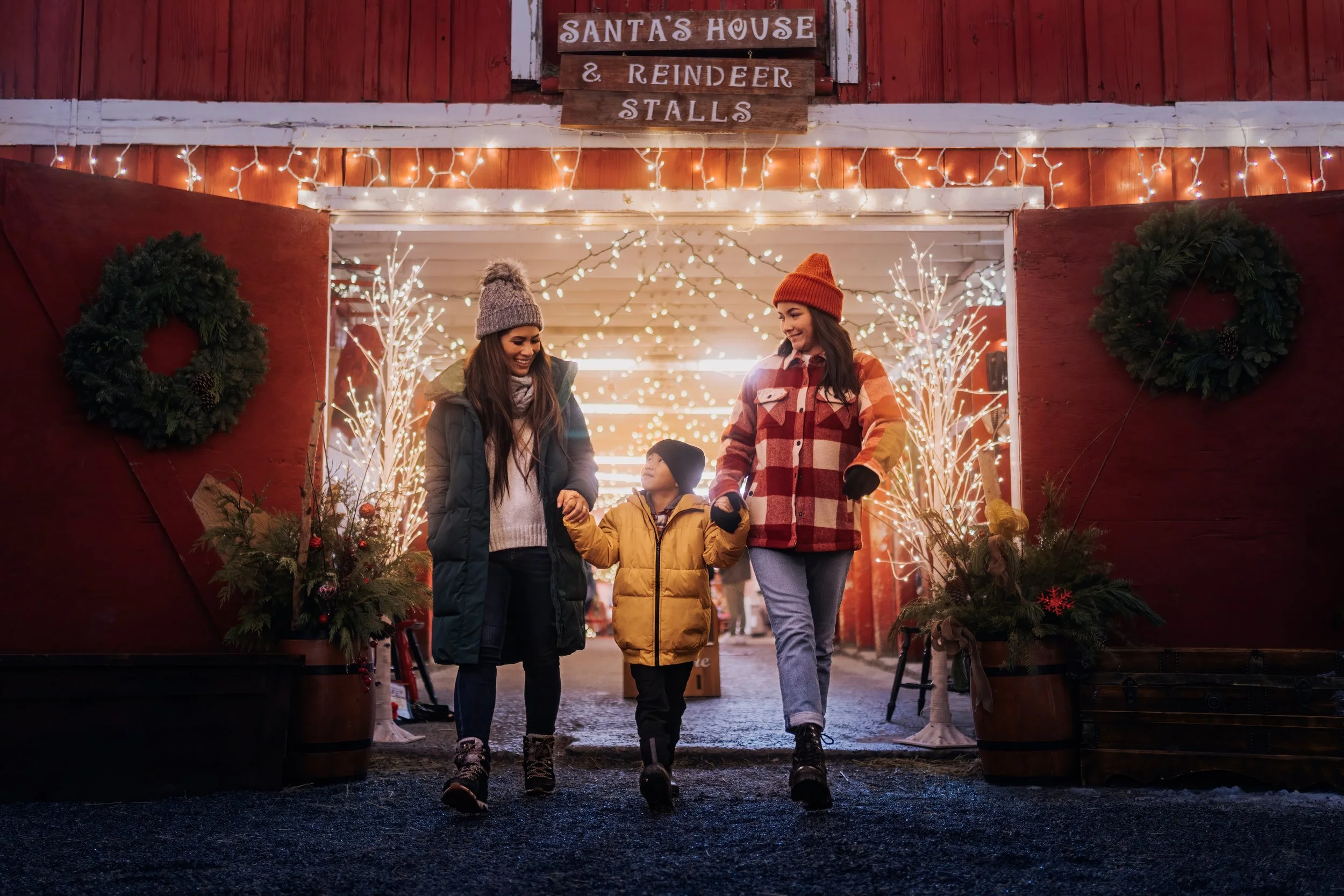 BLLT_TA_Christmas2022_ROAM_39.jpg