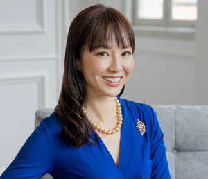 Dr Valerie Tan
