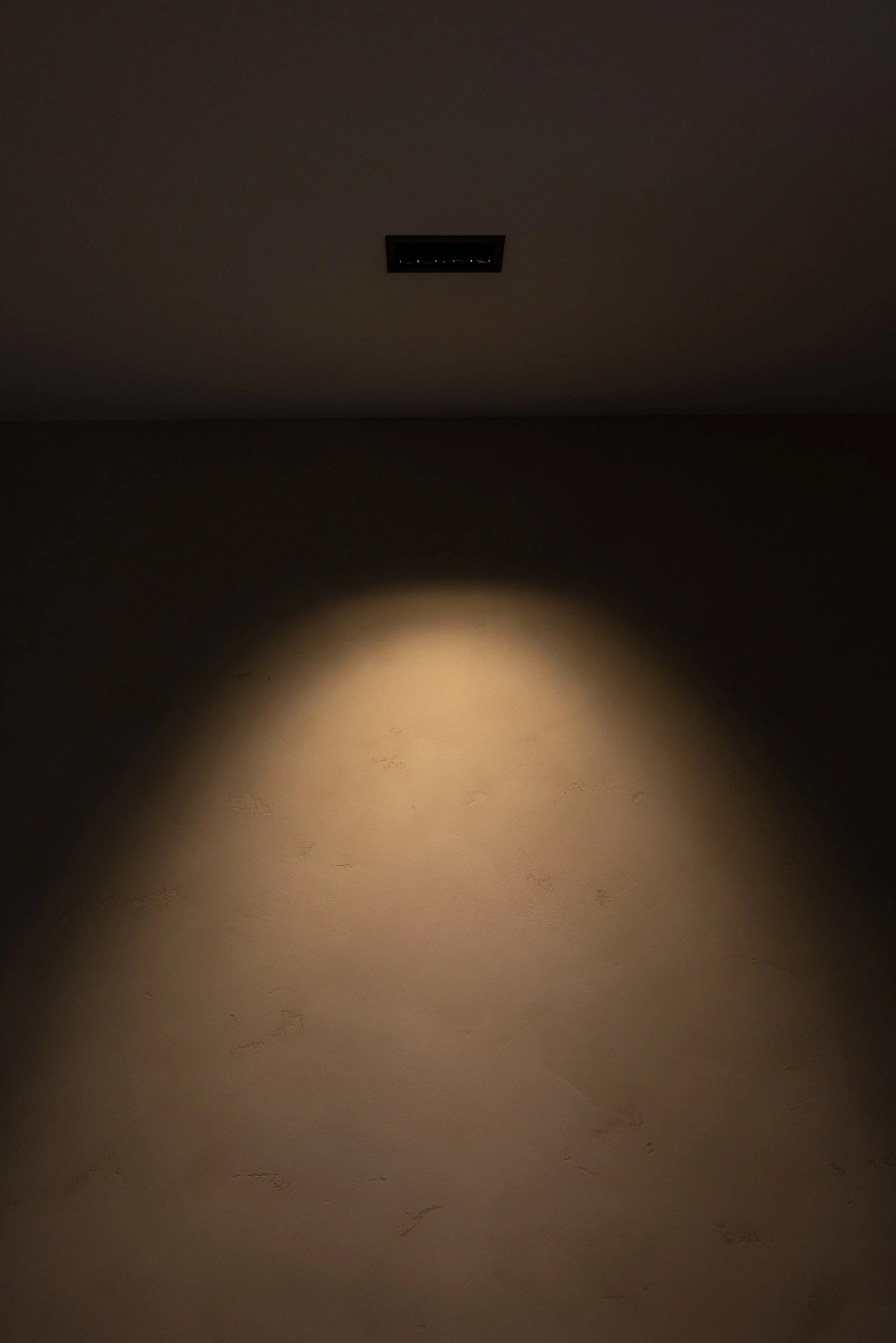 Novacolor Calce Cruda Venetian plaster at Aspen House, Queenstown Lighting 