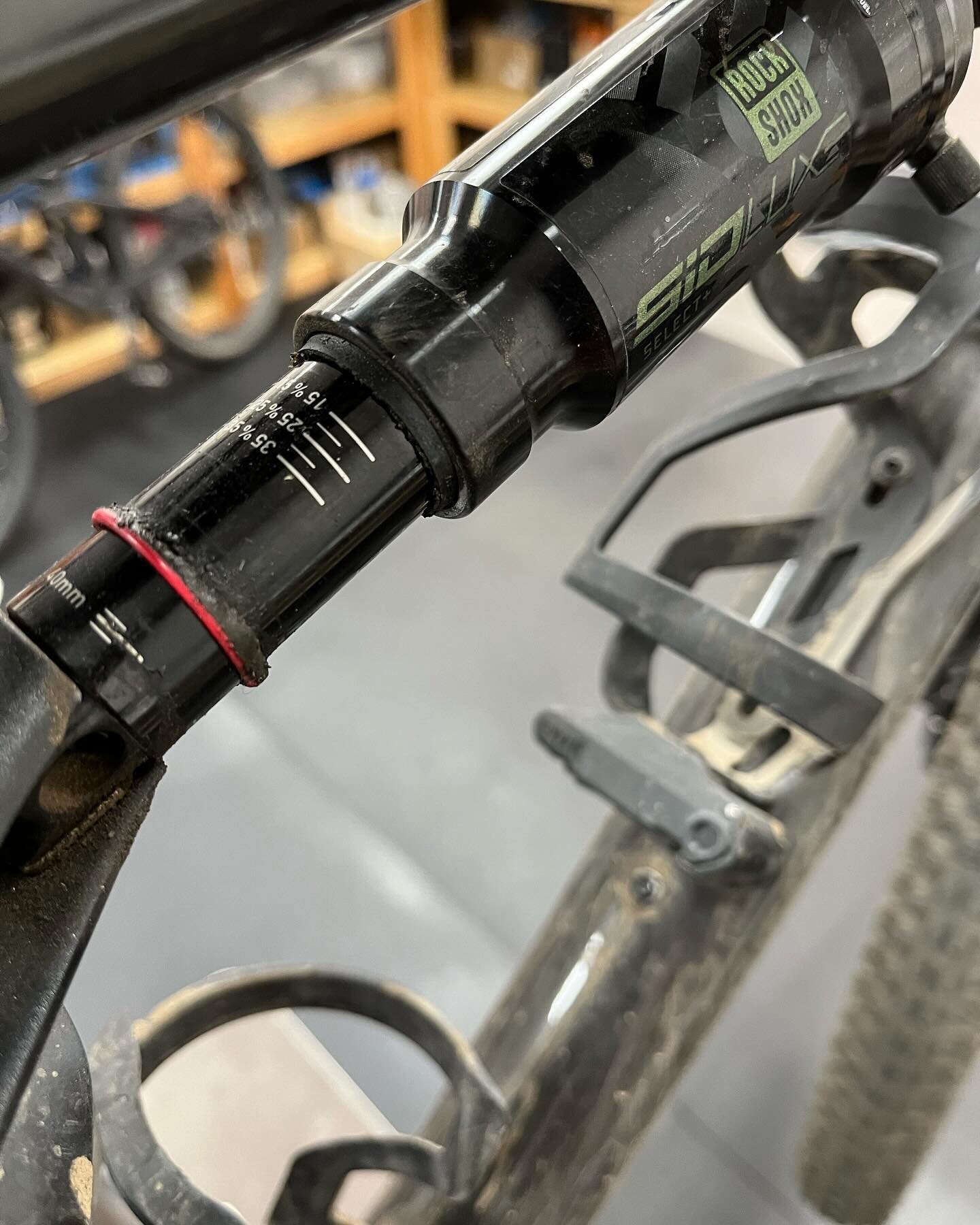 If your rear shock is leaking oil like this one was, now would be a good time to deal with it. Before you do more damage! The staff at Win&rsquo;s Wheels is here to help! Call or stop by.
#maintainance #monday #service #psa #suspention #bikemaintenan