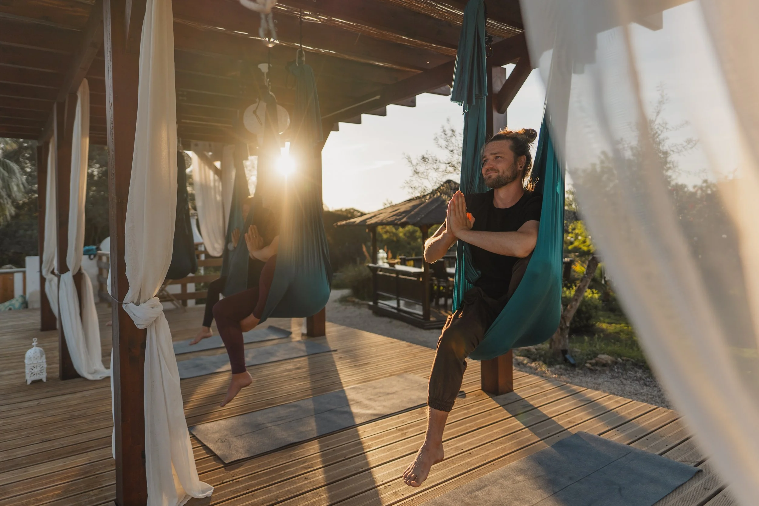 _Frames of Wander-AerialYoga2Gjpg.jpg