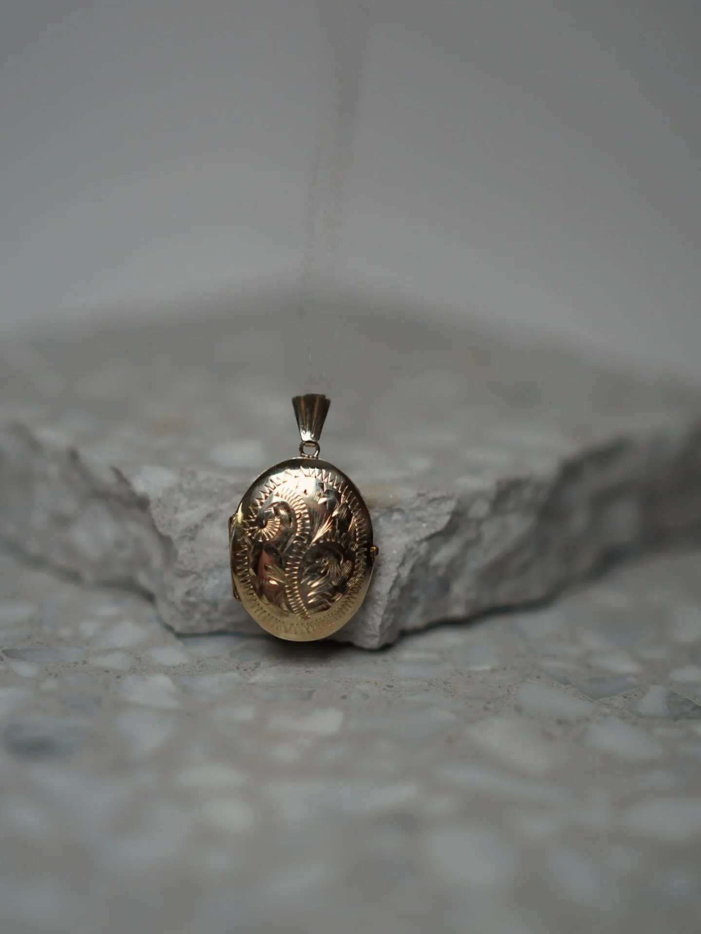 Foundlings are here! 

What are they? They are pieces of jewellery I have come across that I can&rsquo;t pass up or can&rsquo;t bear the thought of them being scraped. I always wonder about the past lives of precious metals pieces and gemstones. Like