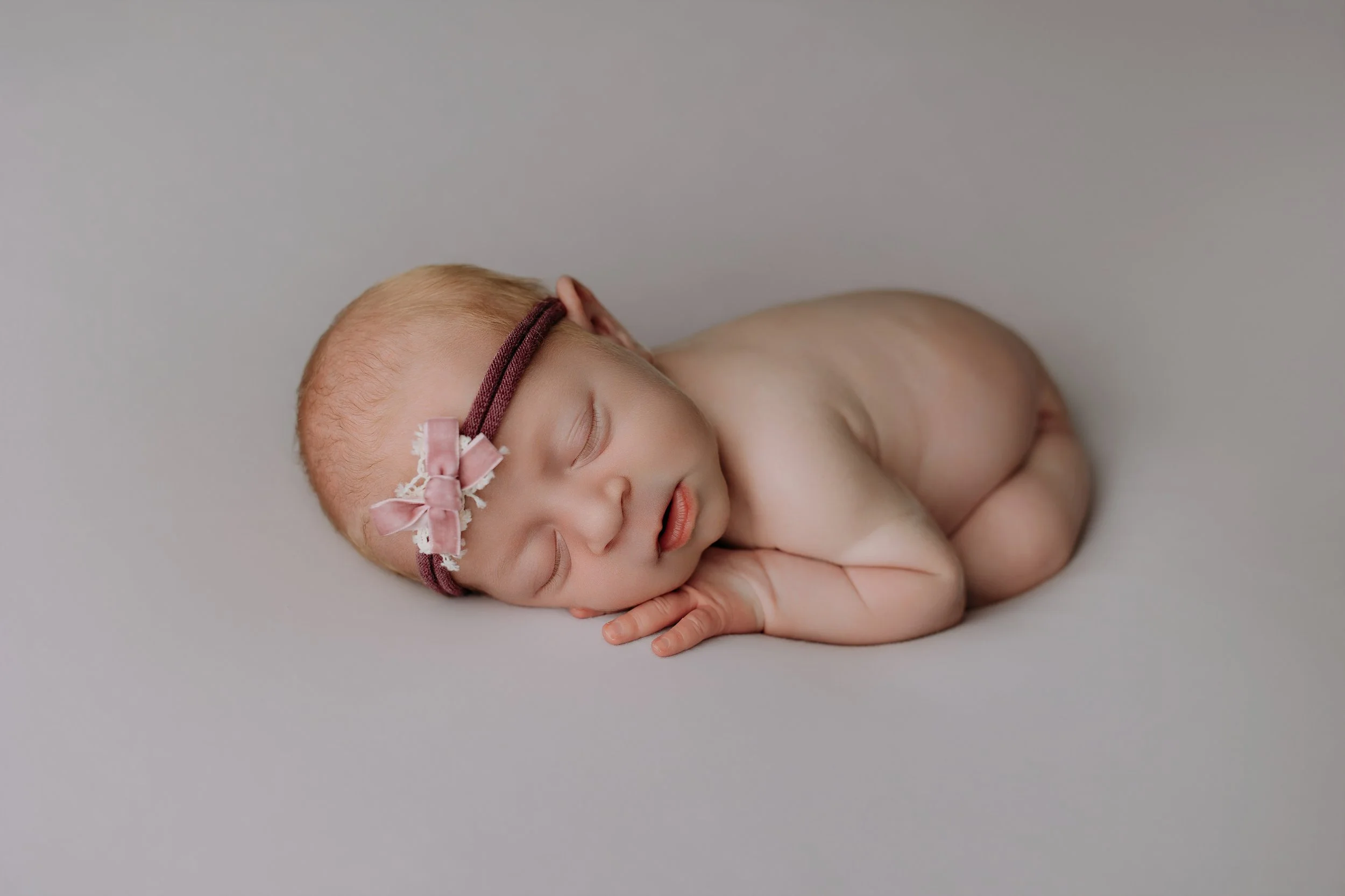 Viola Newborn-97.jpg