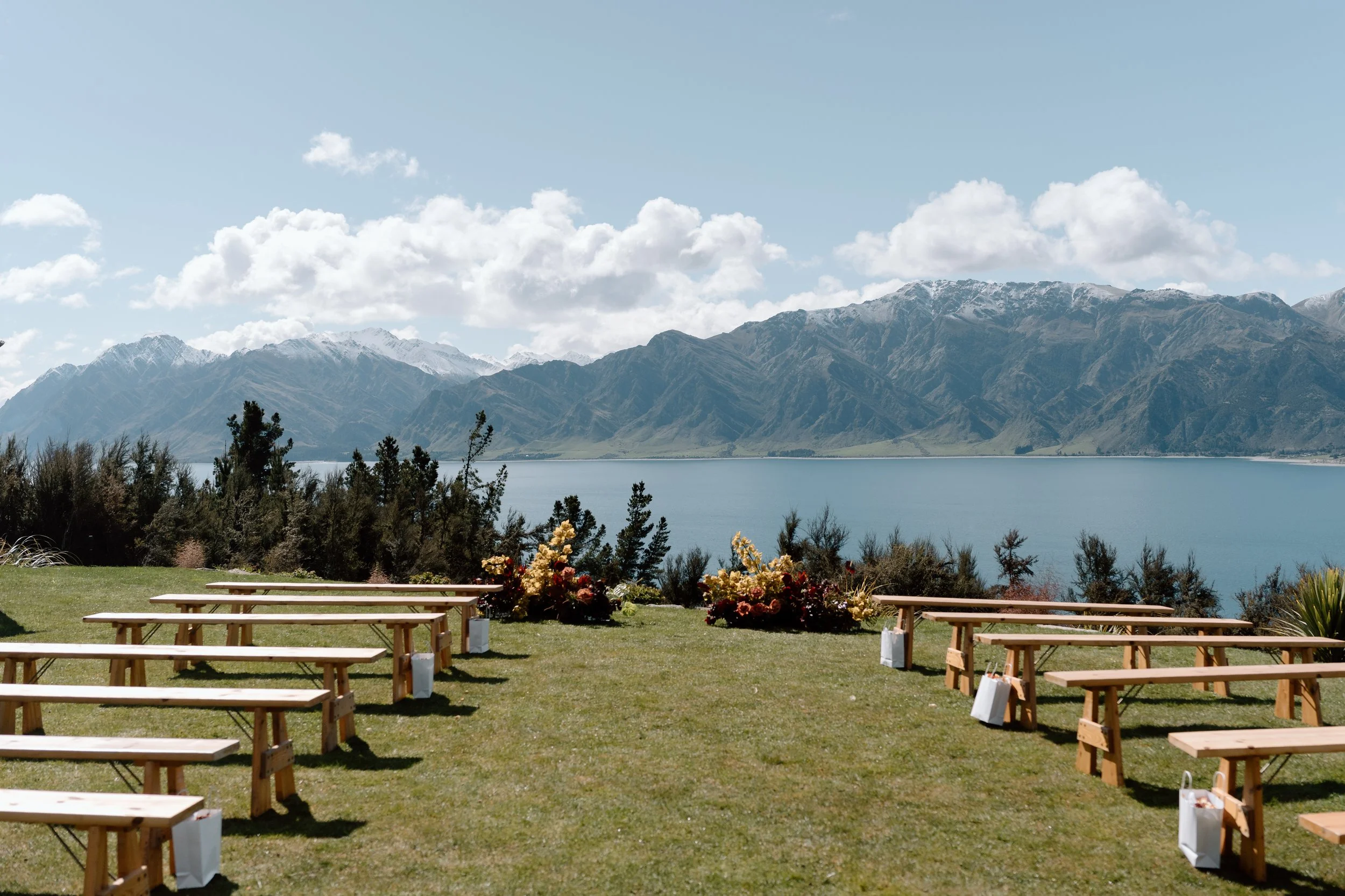 LAKE-HAWEA-VIEW-WEDDING-WANAKA-PHOTOGRAPHER-LEO-ASIA30.jpg