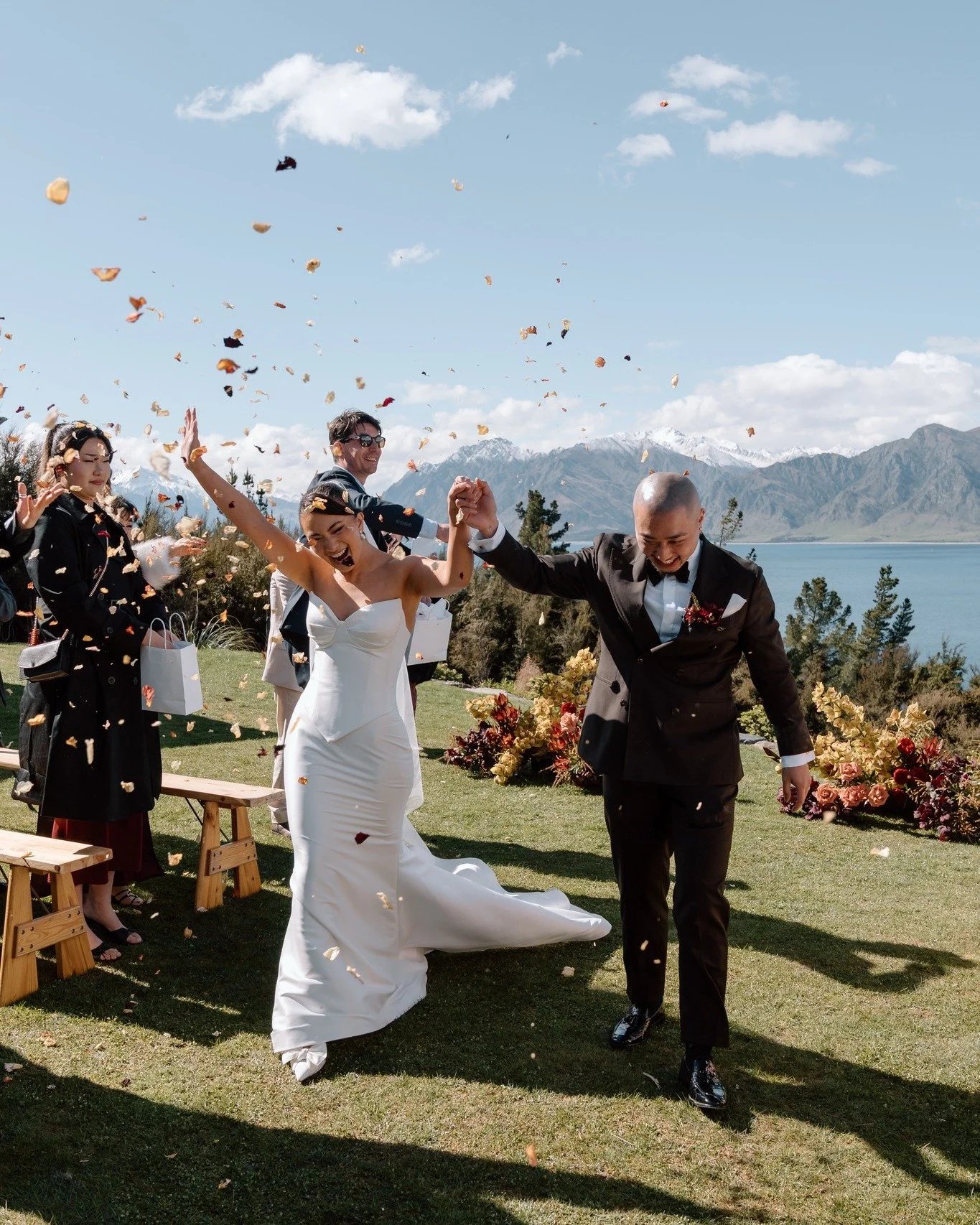 How blessed are we to capture weddings on days like these 🖤
.
.
.
#nzweddingphotographer #nzwedding #nzweddings #newzealandelopementpackages #newzealandelopement #nzelopementphotographer #queenstownelopement #queenstownelopementphotographer #queenst