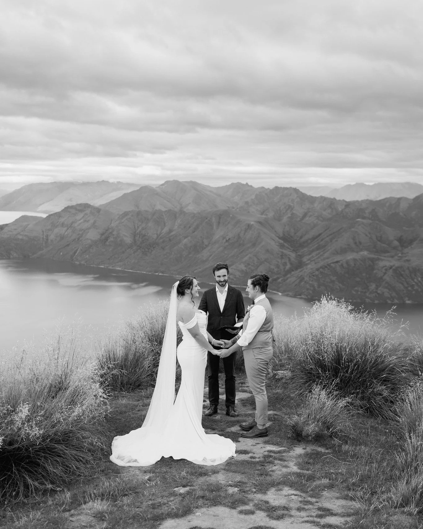 Escaping some wet weather in Queenstown for the still beauty of Coromandel Peak 💕 A beautiful elopement with Jess &amp; Em!

Celebrant | @andrewbellcelebrant 
Florals | @flowerroomqueenstown 
HMU | @oliviatiel.makeupartist 
.
.
.
#nzweddingphotograp