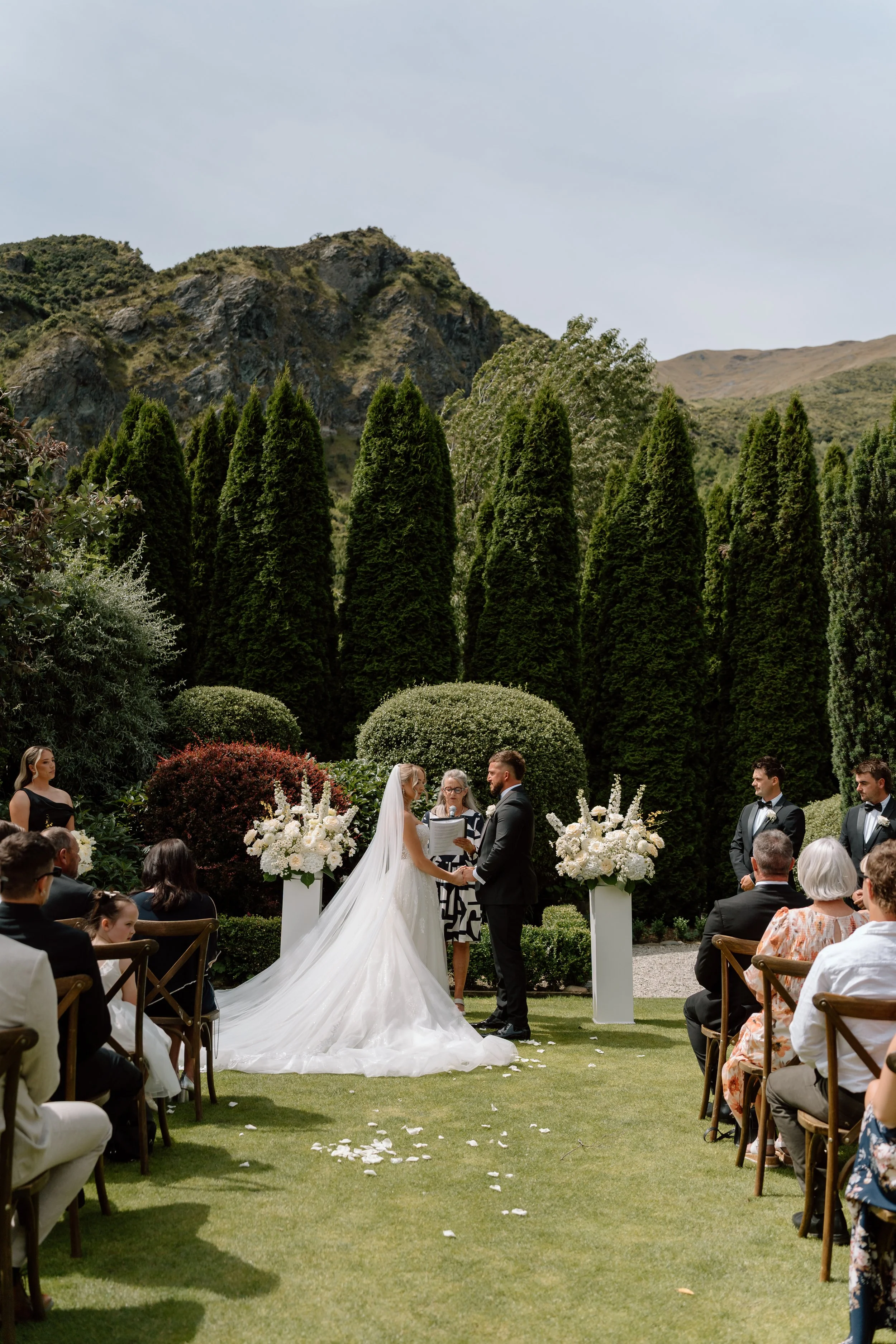 WINEHOUSE-QUEENSTOWN-WEDDING-VENUE-MICHELLE-PAUL60.jpg