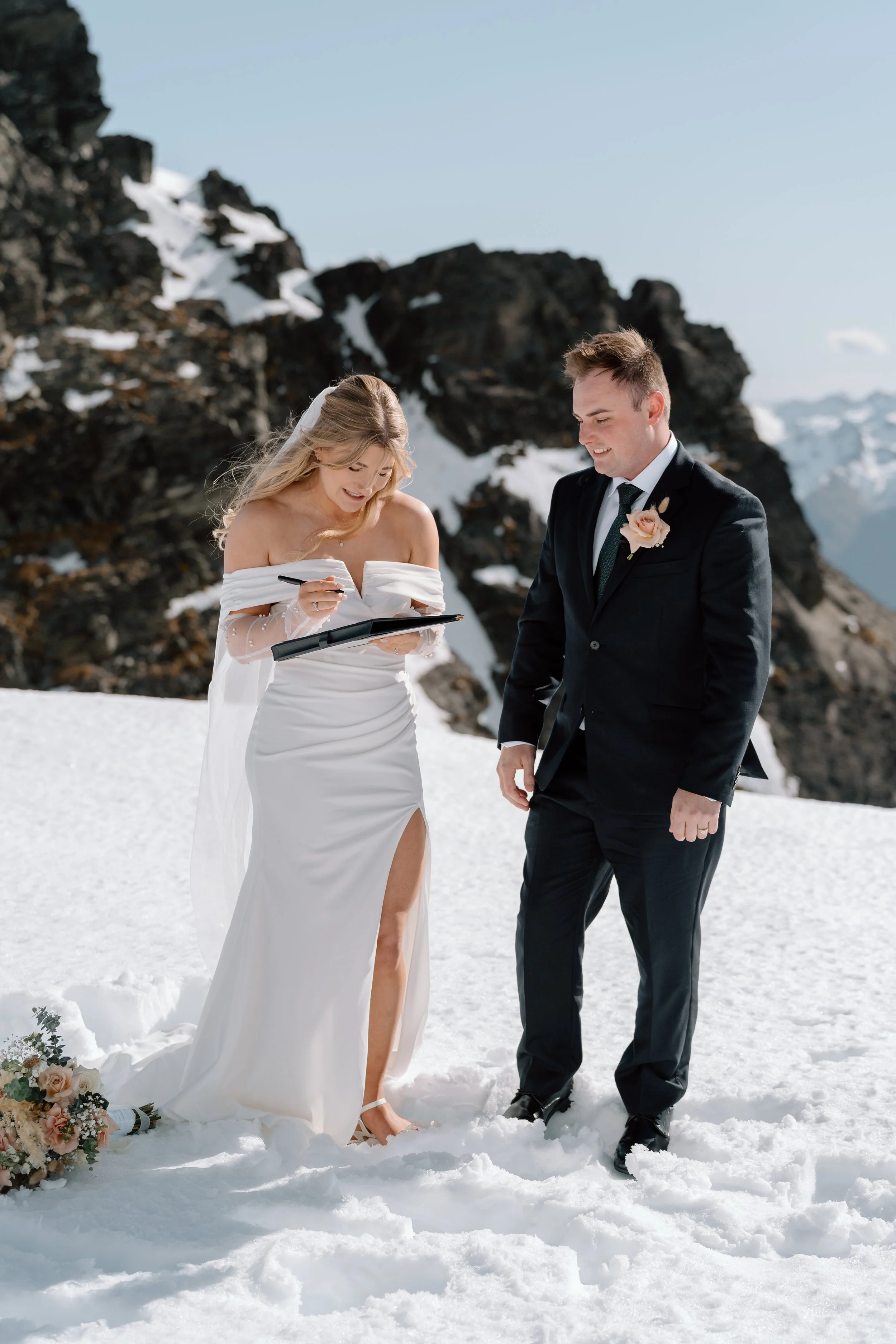 The-Remarkables-Helicopter-Elopement-Queenstown-Taylor+Zack80.jpg