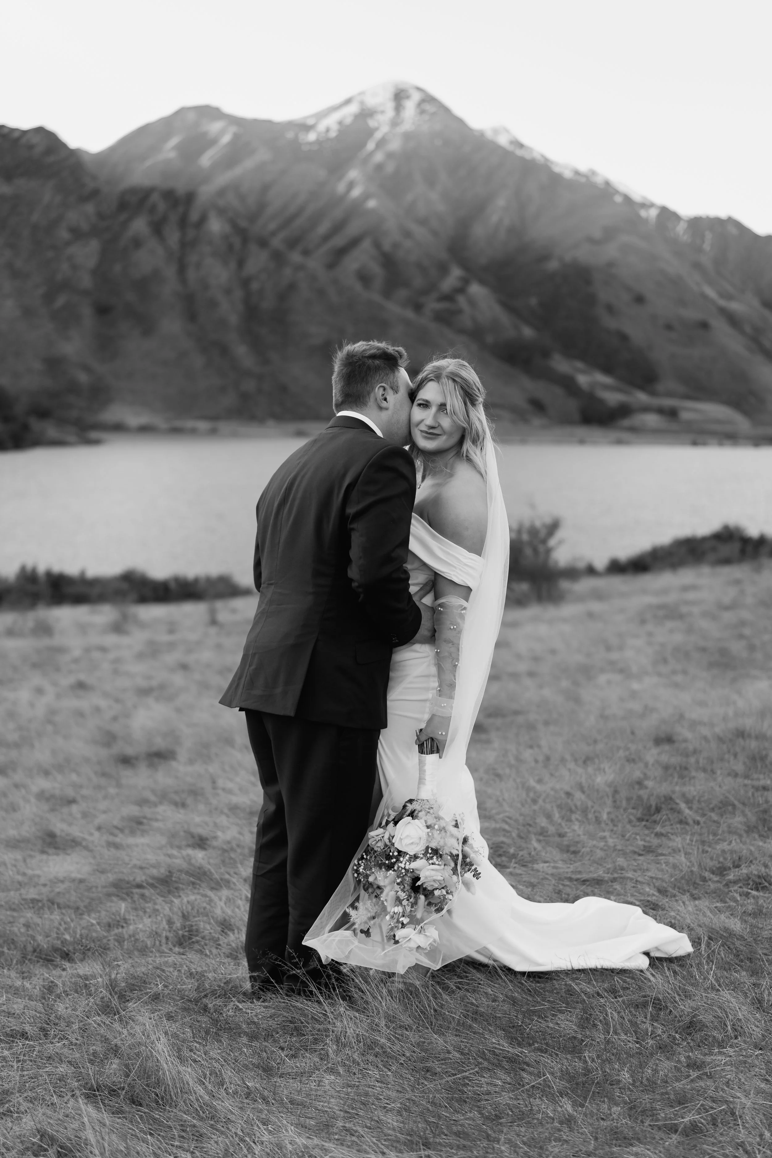 The-Remarkables-Helicopter-Elopement-Queenstown-Taylor+Zack181.jpg