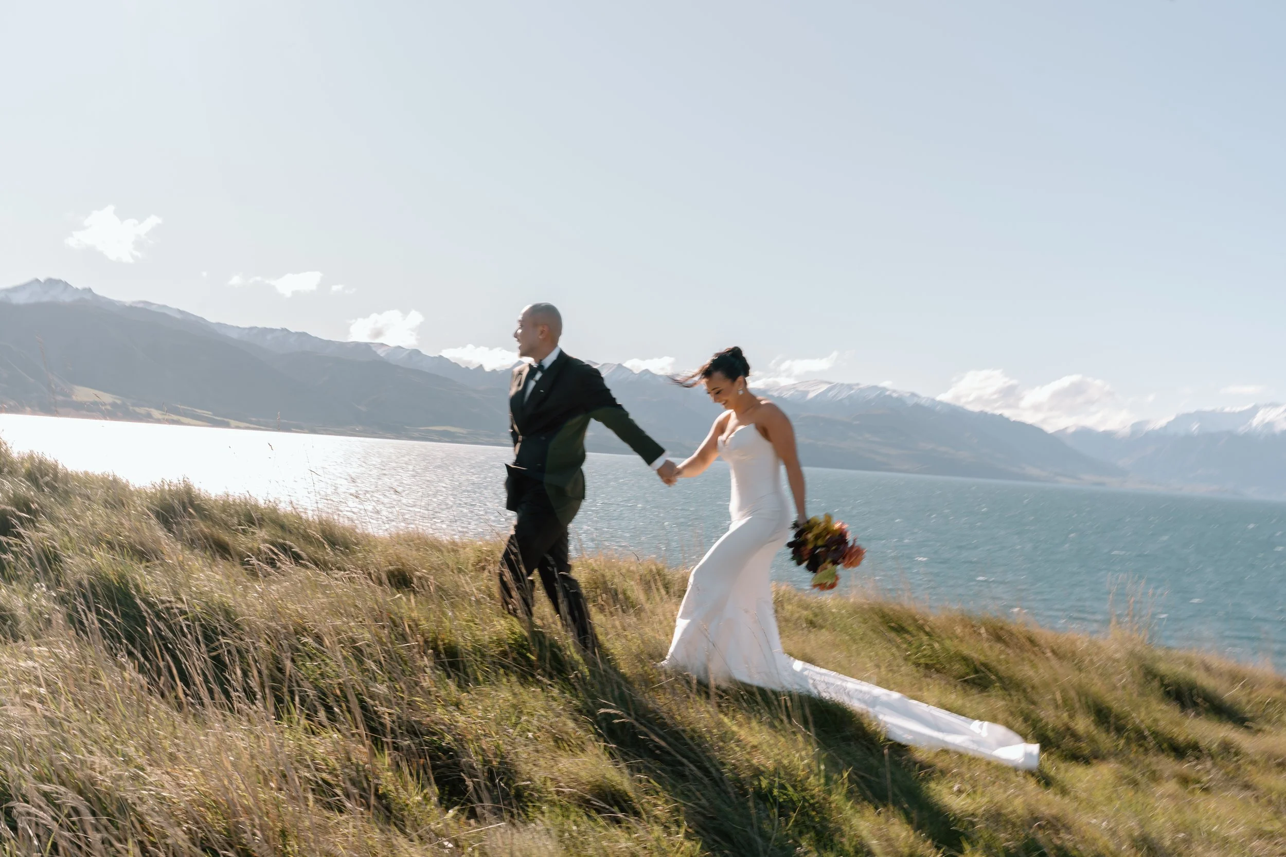 LAKE-HAWEA-VIEW-WEDDING-WANAKA-PHOTOGRAPHER-LEO-ASIA134.jpg