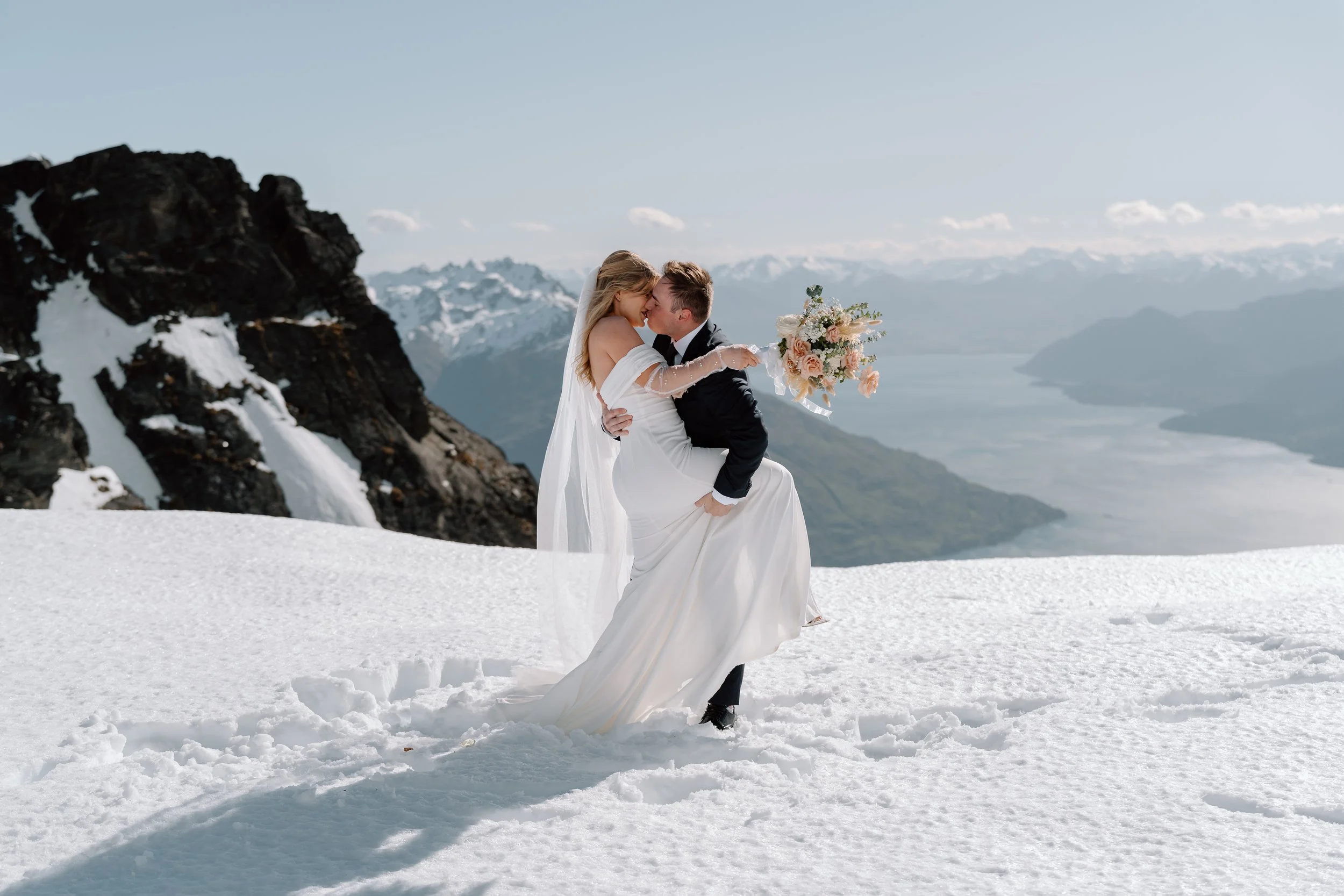 The-Remarkables-Helicopter-Elopement-Queenstown-Taylor+Zack85.jpg