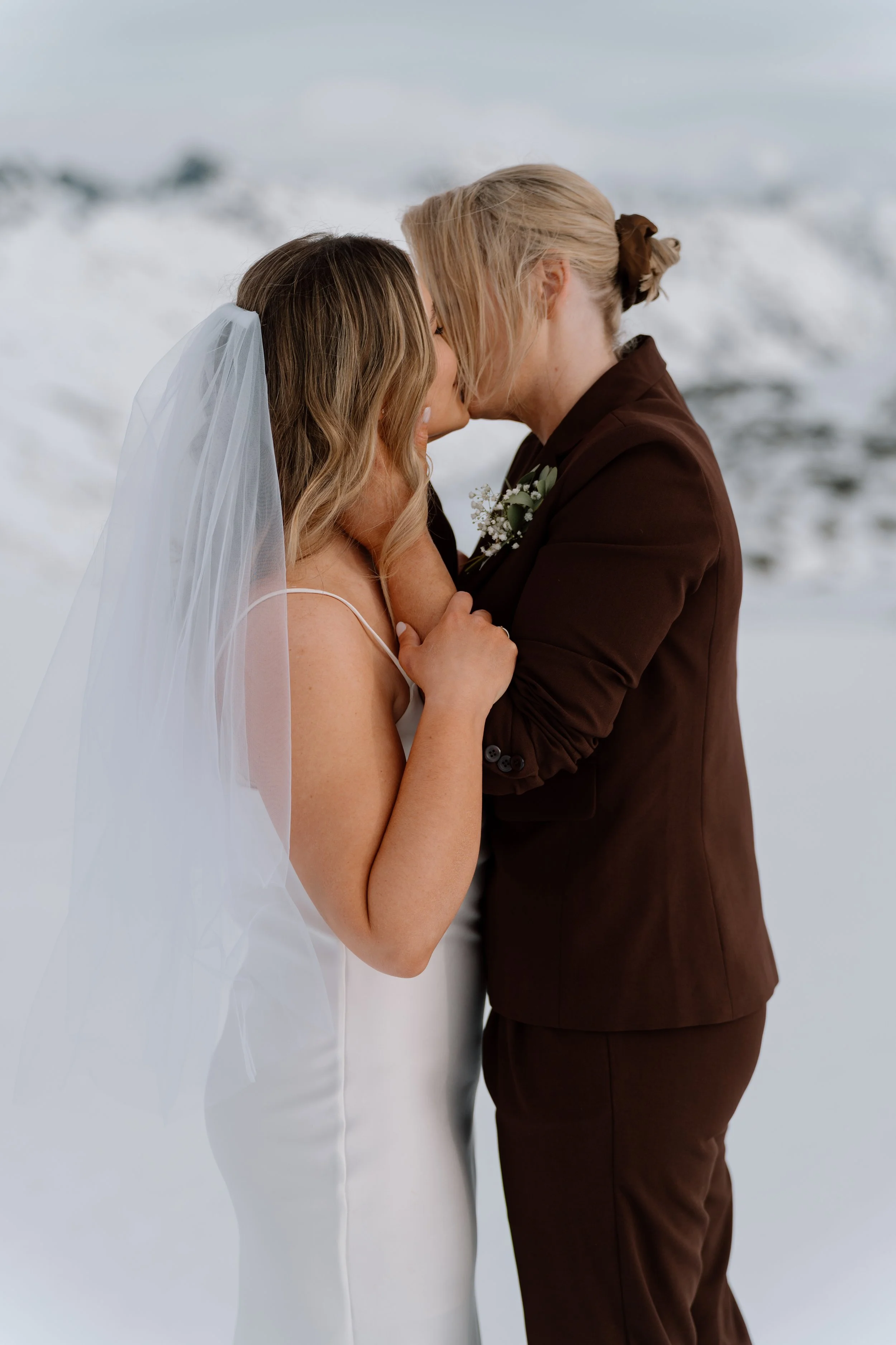 The-Remarkables-Helicopter-Elopement-Queenstown-Olivia+Christy172.jpg